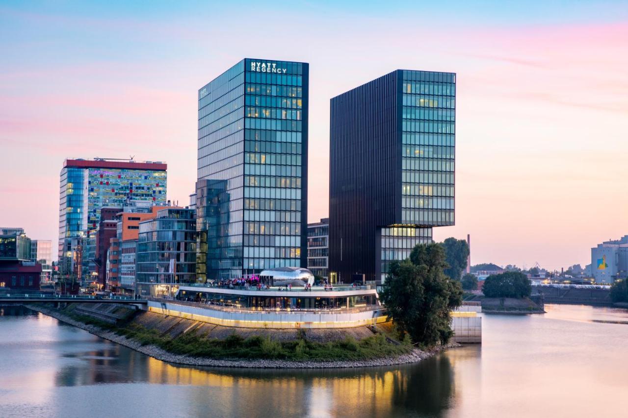 Zweibettzimmer mit Hafenblick