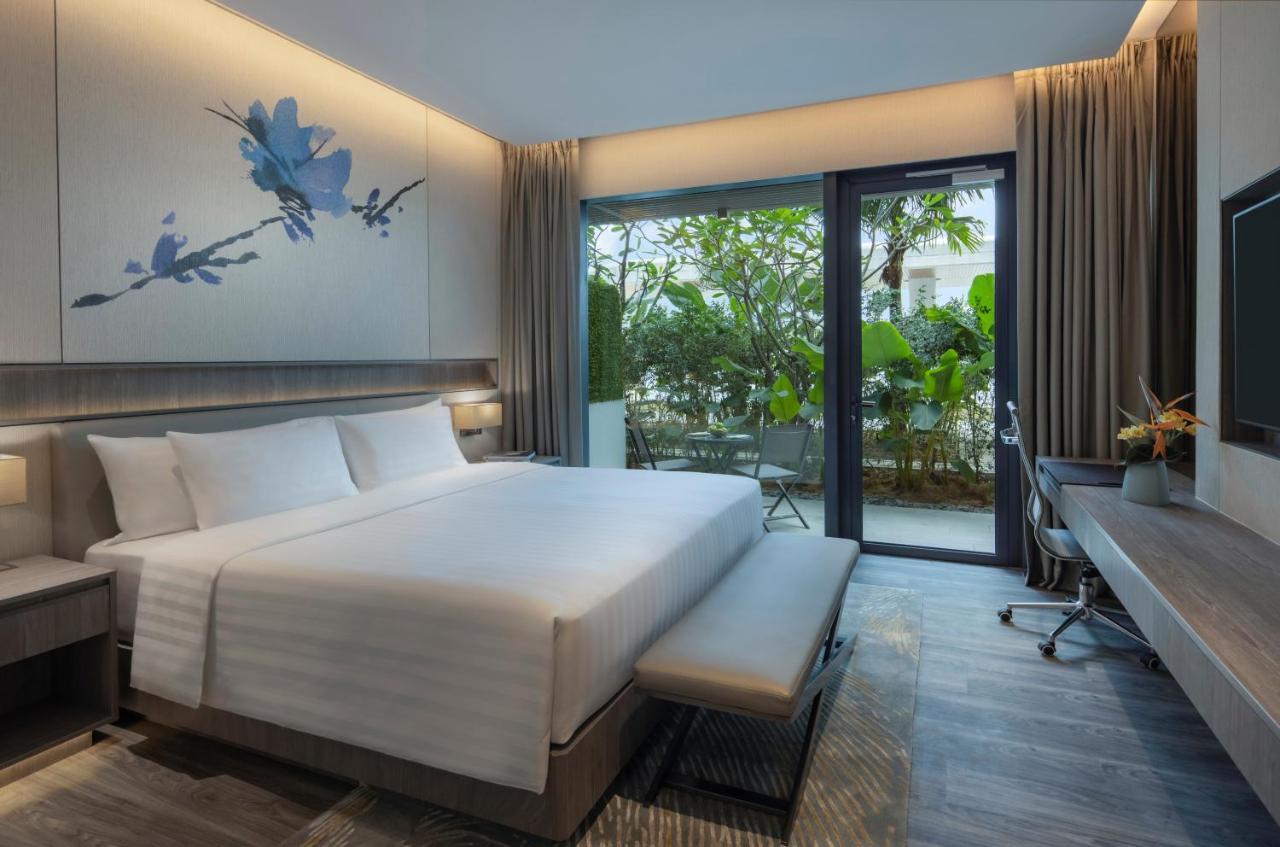 Deluxe Laguna Patio City King,1284875374:JPEG