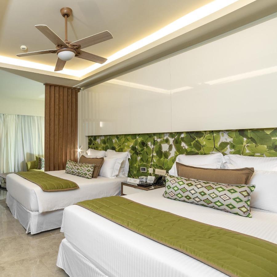 Premium Junior Suite mit Poolblick - 2C