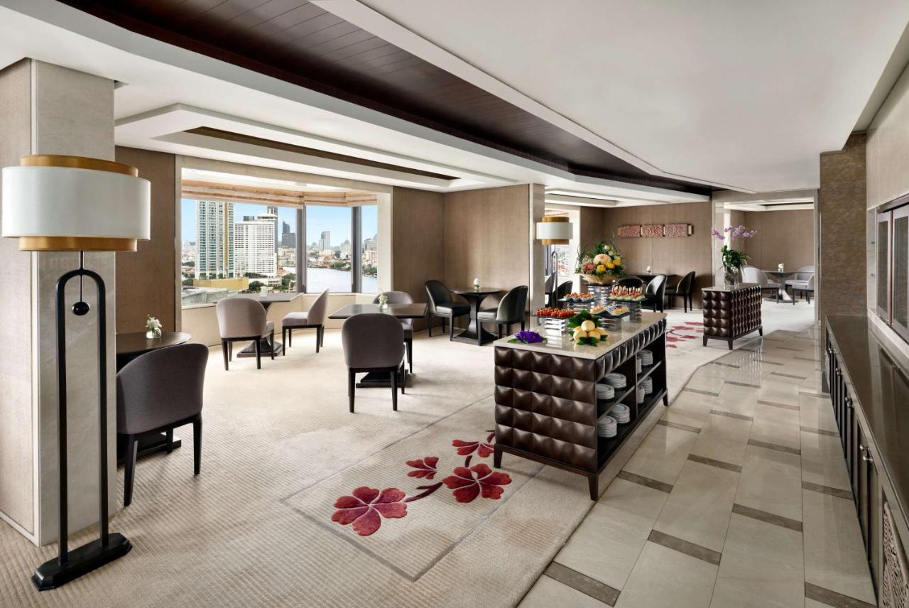 Horizon Club Zimmer mit Kingsize-Bett und Flussblick