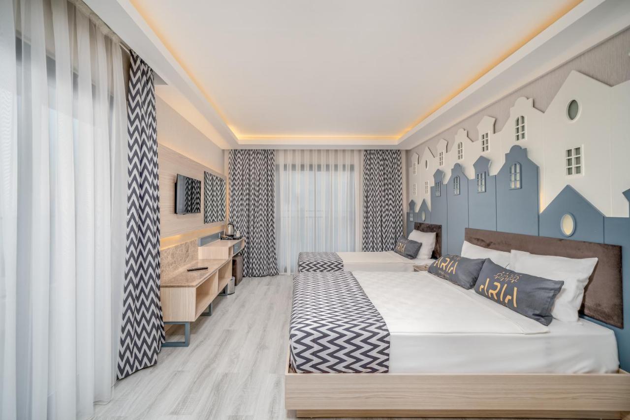 Double Room with Mountain View,1153941921:JPEG