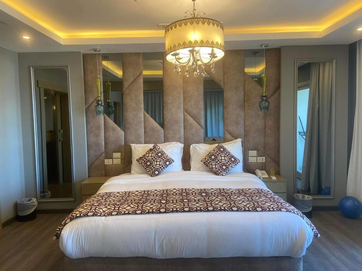 Royal Suite