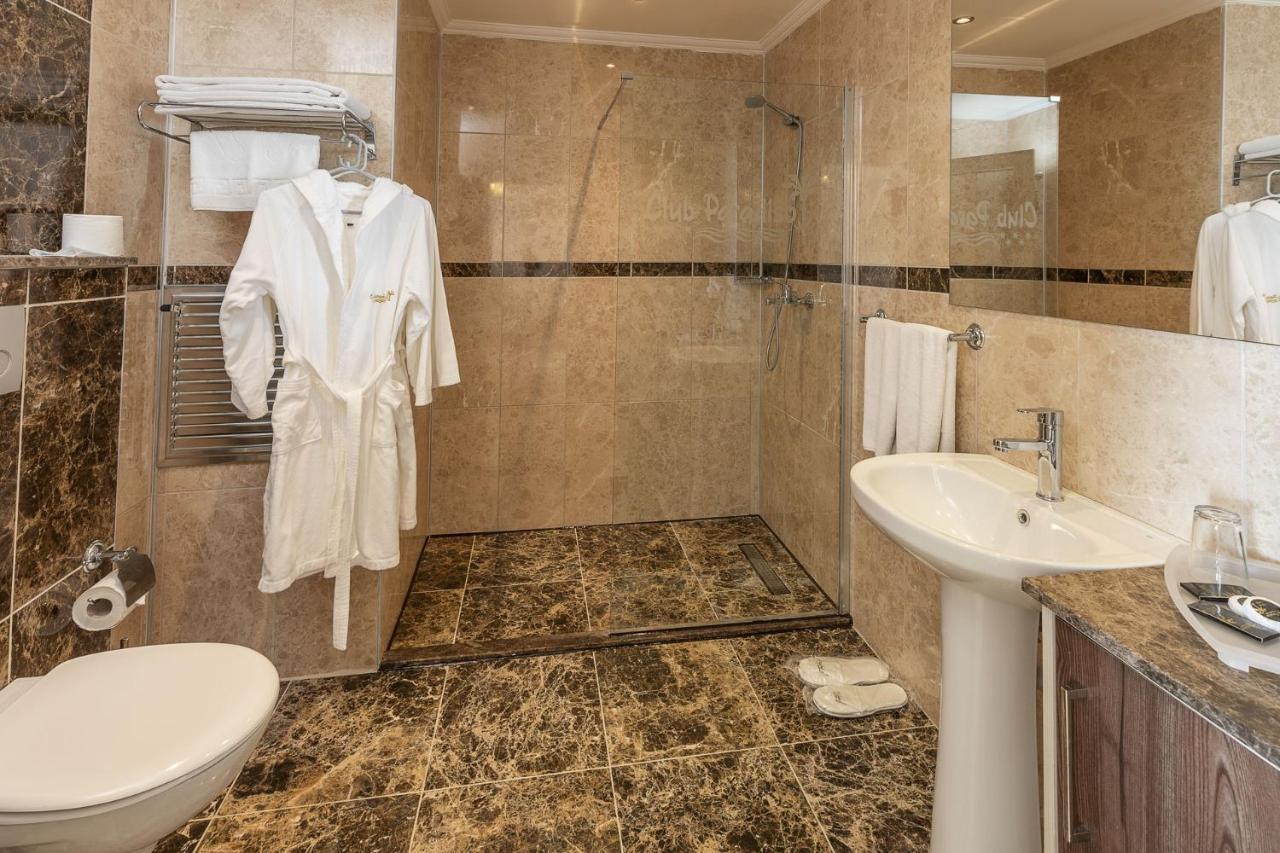 Superior Family Room,1176098467:JPEG