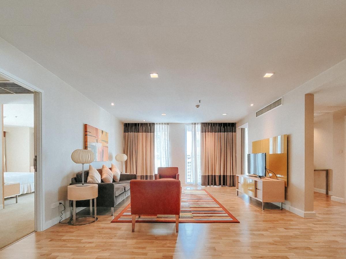 Three-Bedroom Apartment,1198626553:JPEG