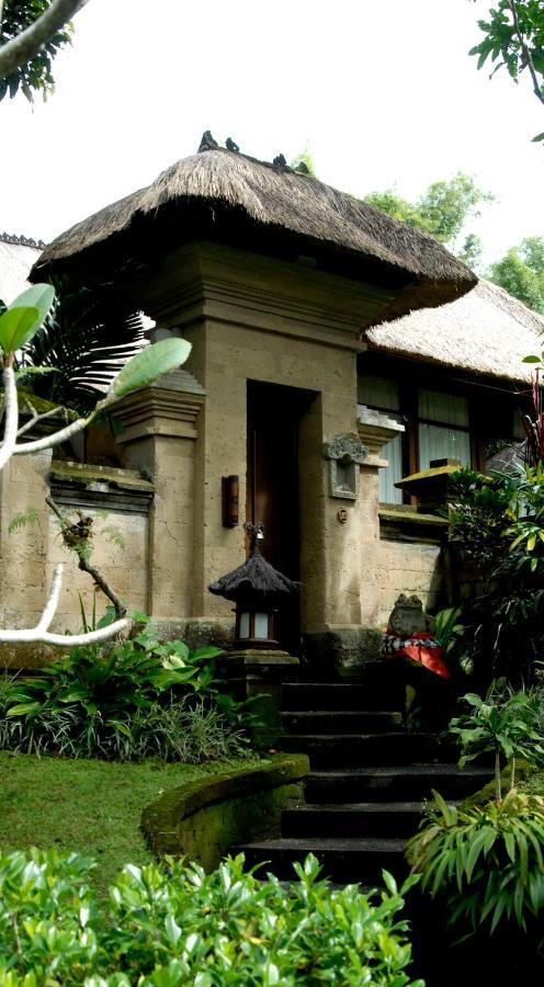 Flitterwochen-Paket - Poolvilla mit Garten