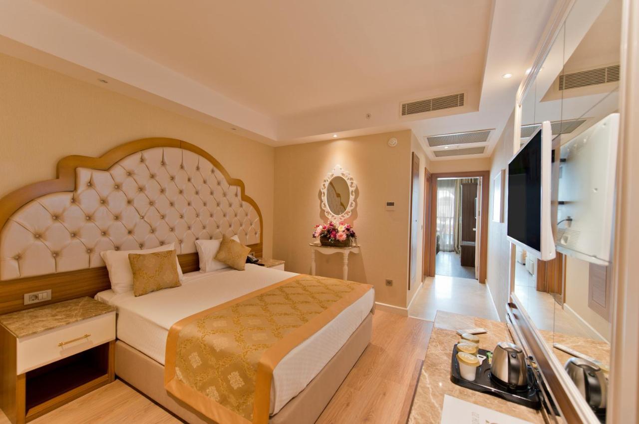 Family Room,1437777421:JPEG