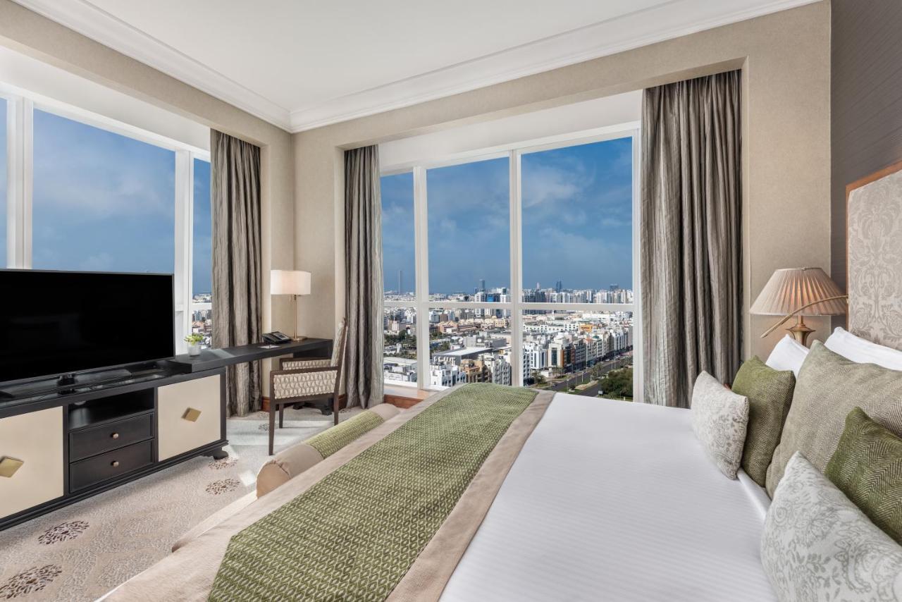 Club Executive Suite