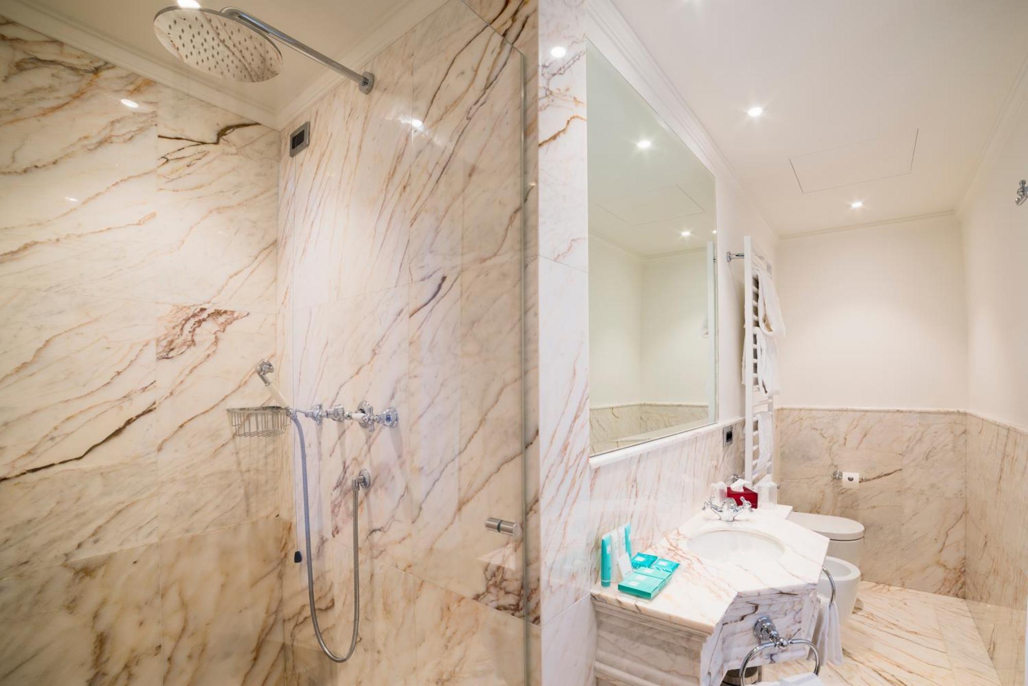 Classic Double or Twin Room,1541538184:JPEG