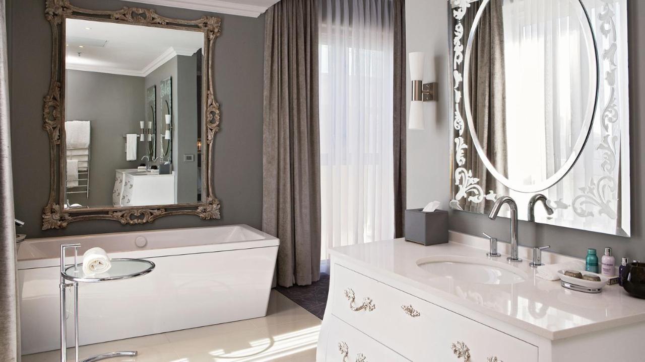 Junior Suite with Mountain View,1225024415:JPEG