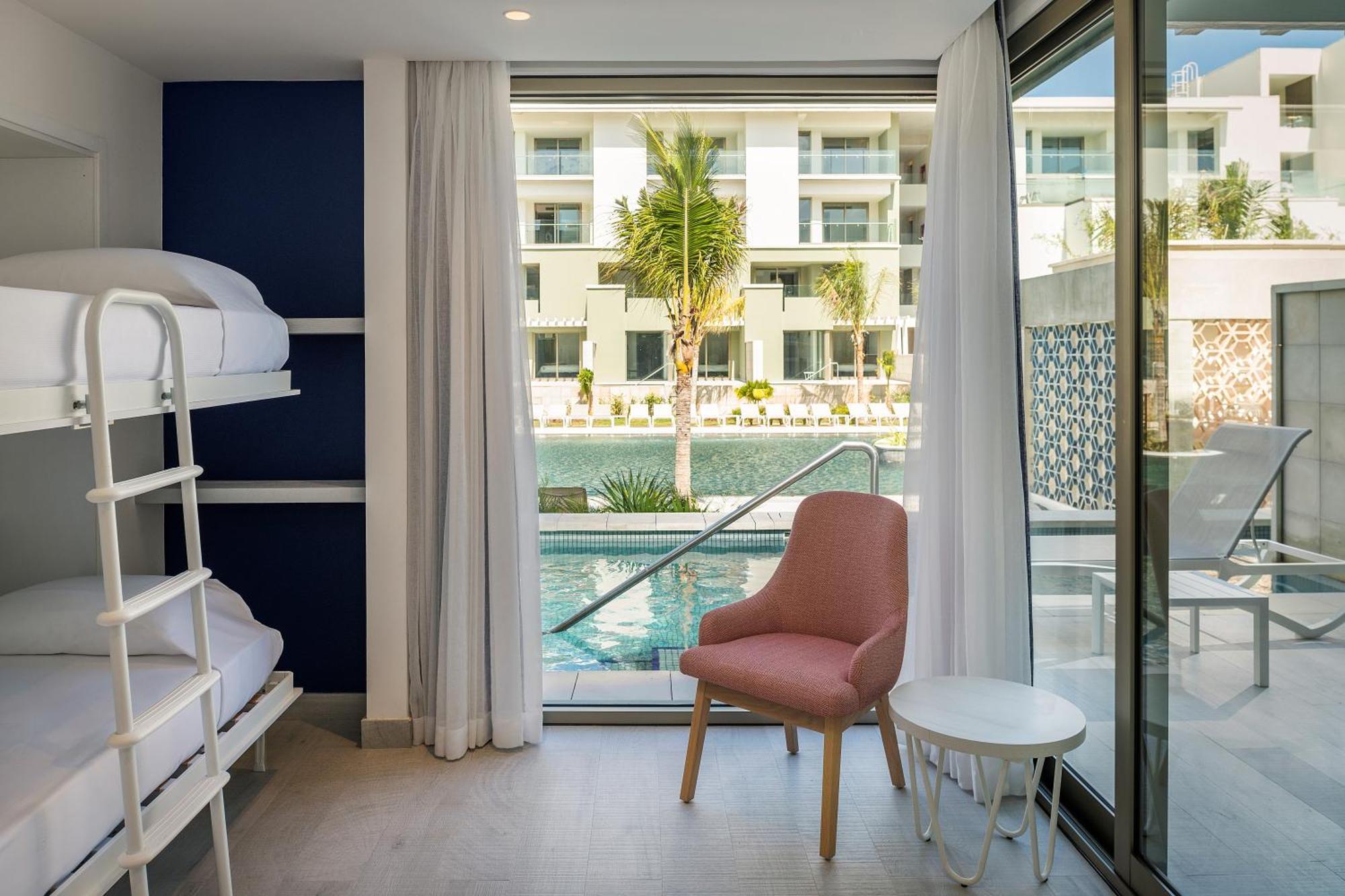 Privileged Grand Familiensuite & Swim Up