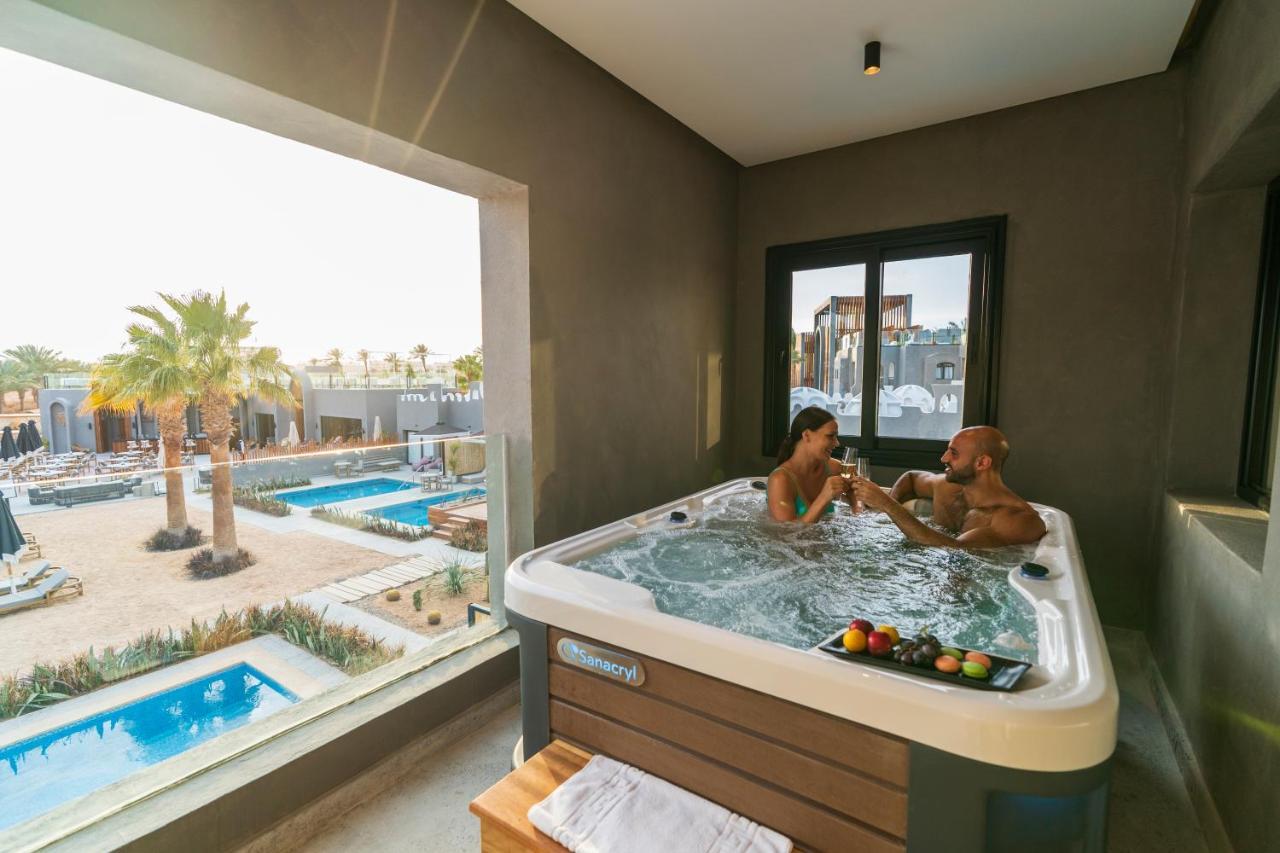 Tucana Jacuzzi Suite - Posh Club,1239416767:JPEG