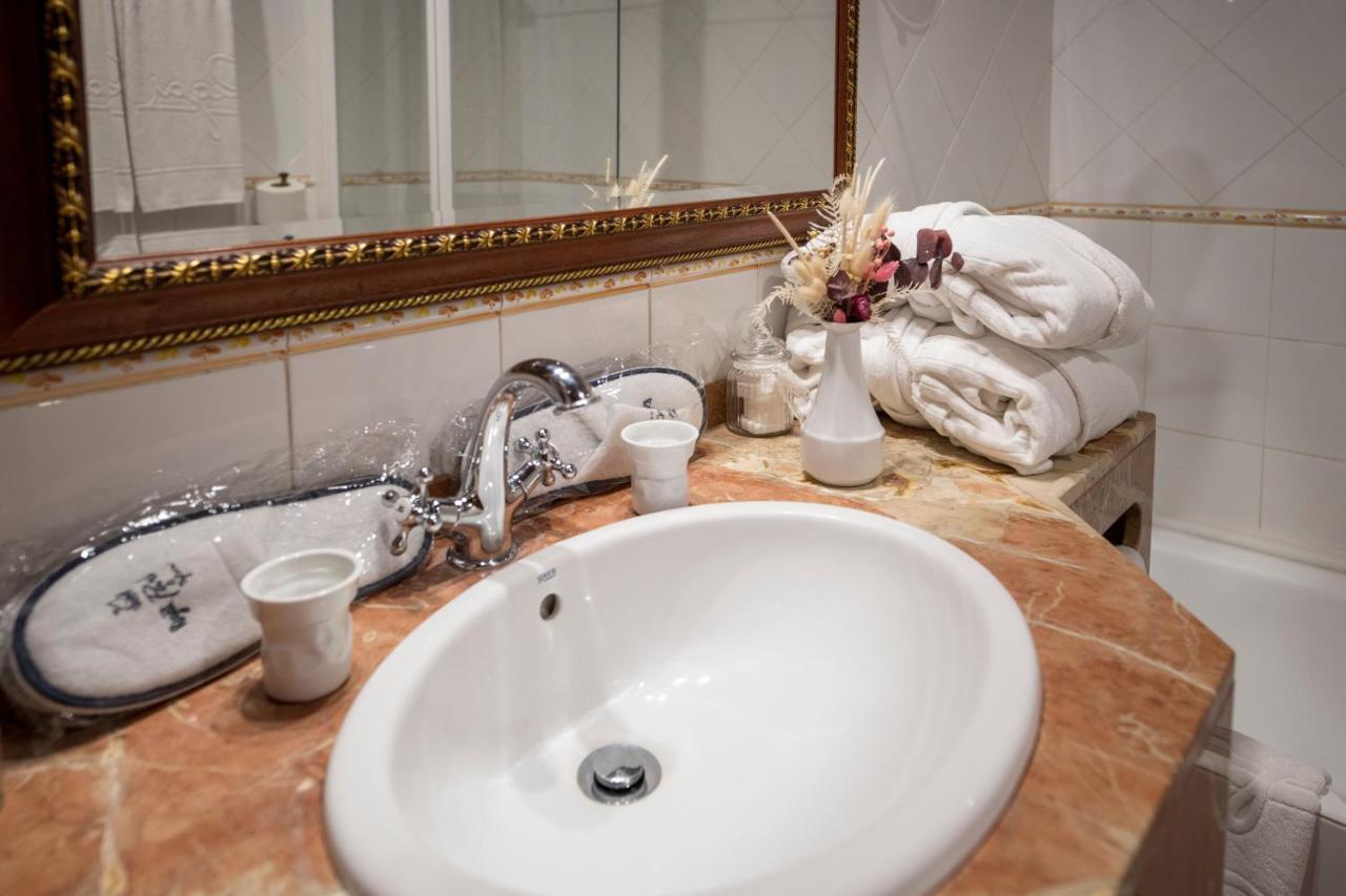 Classic Double Room with Park View and Spa Access,1263915388:JPEG