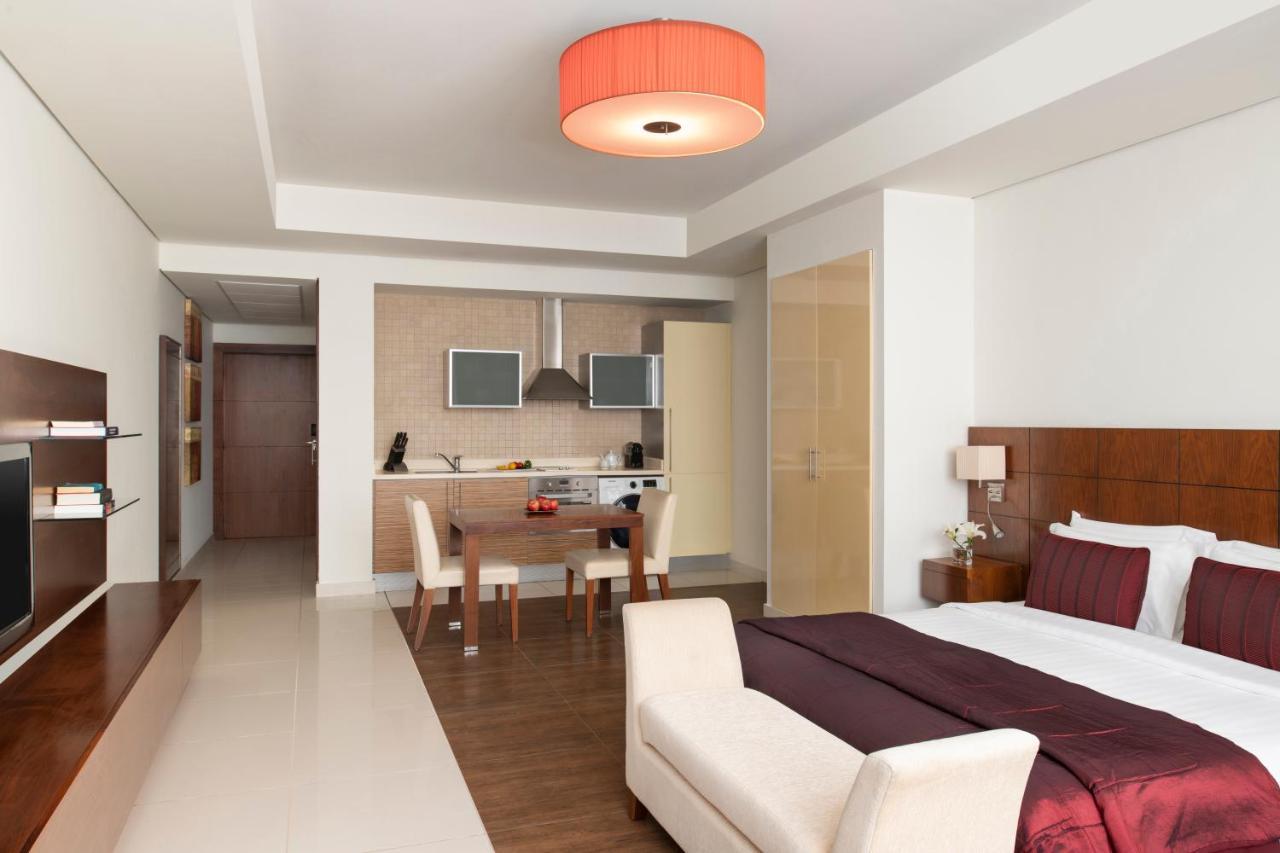 Deluxe Studio Apartment with beach access,1269570574:JPEG