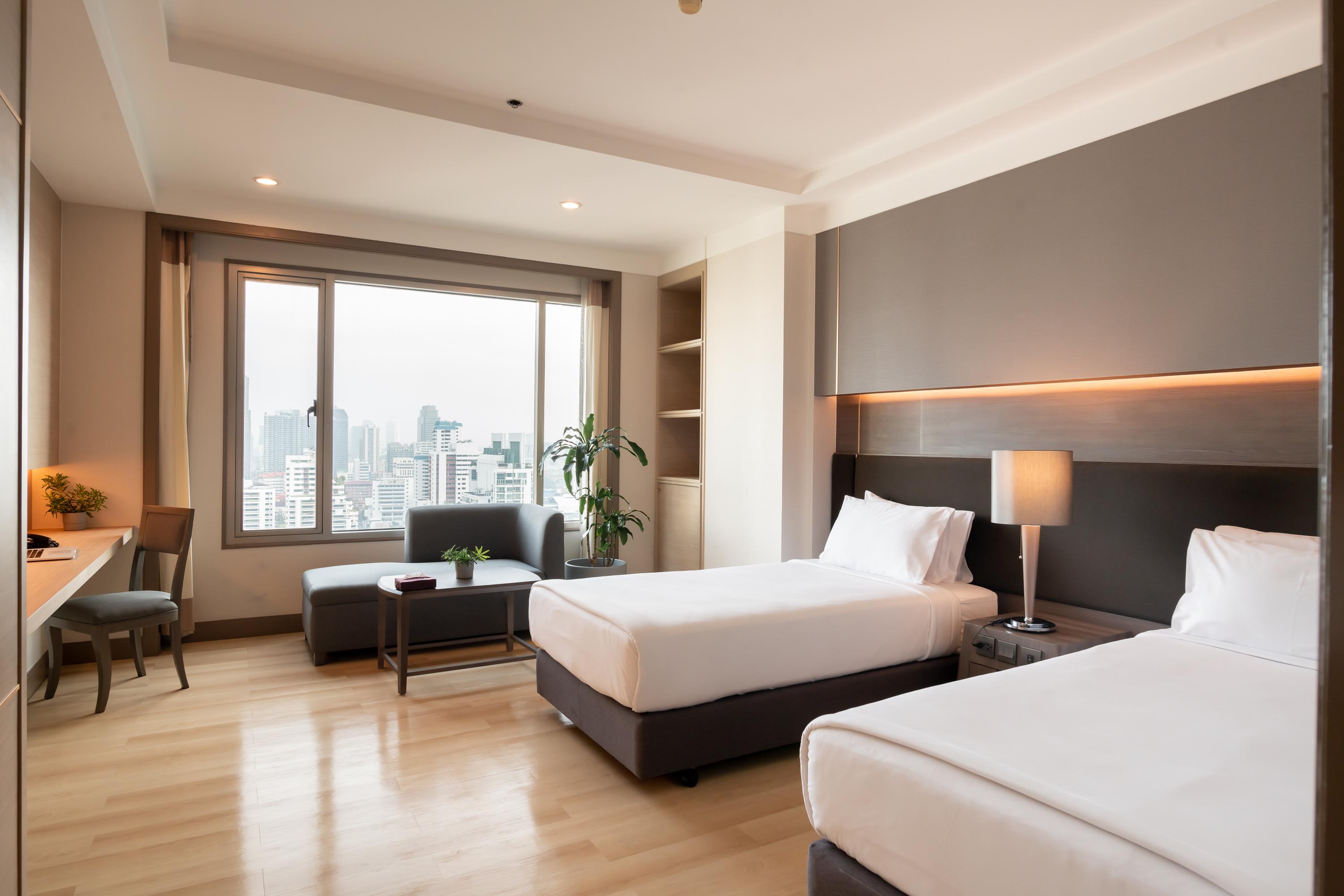 Superior Studio,1274283835:JPEG