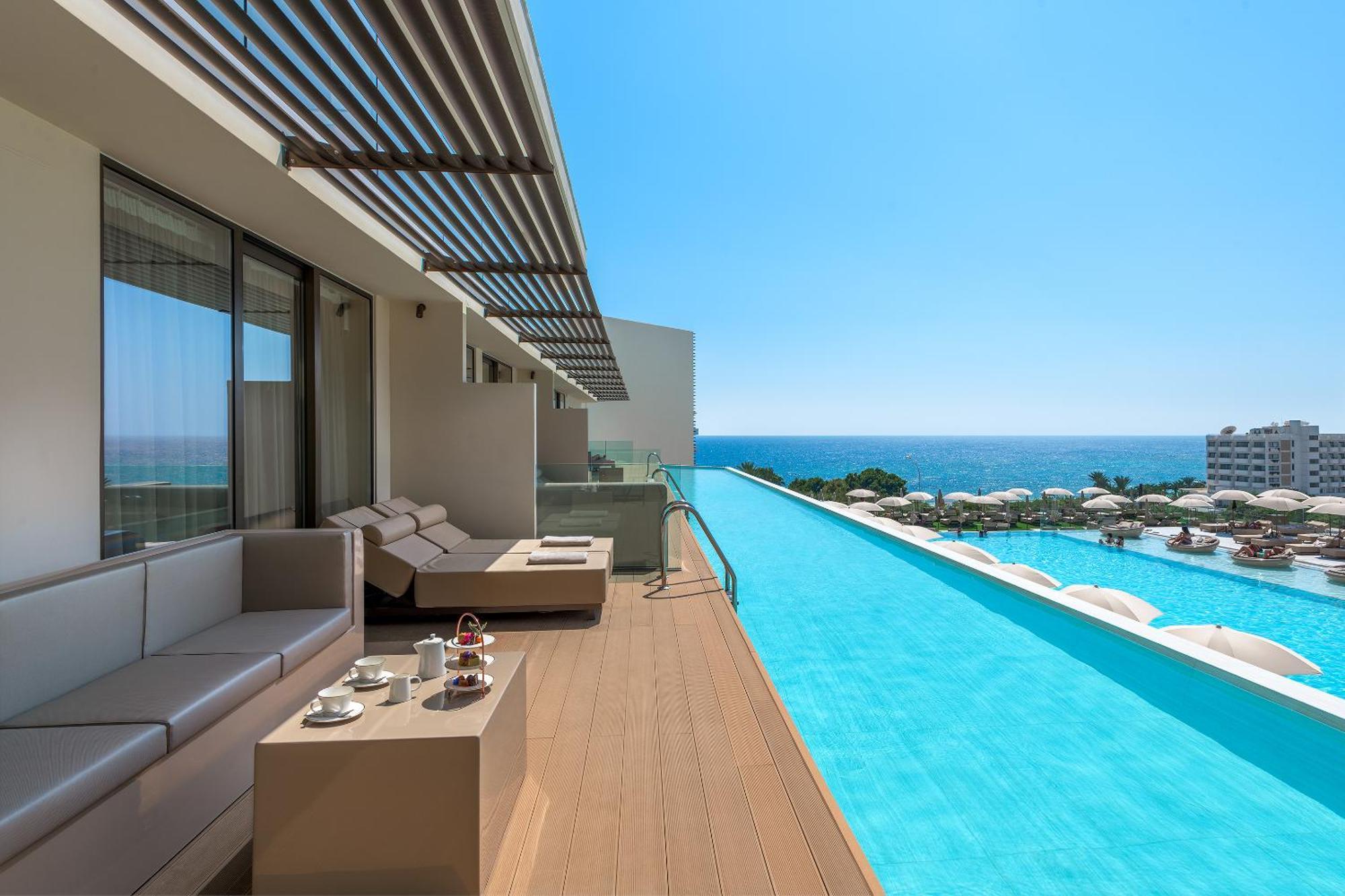 Prestige Swim-Up Suite with Sea & Pool View,1275196573:JPEG