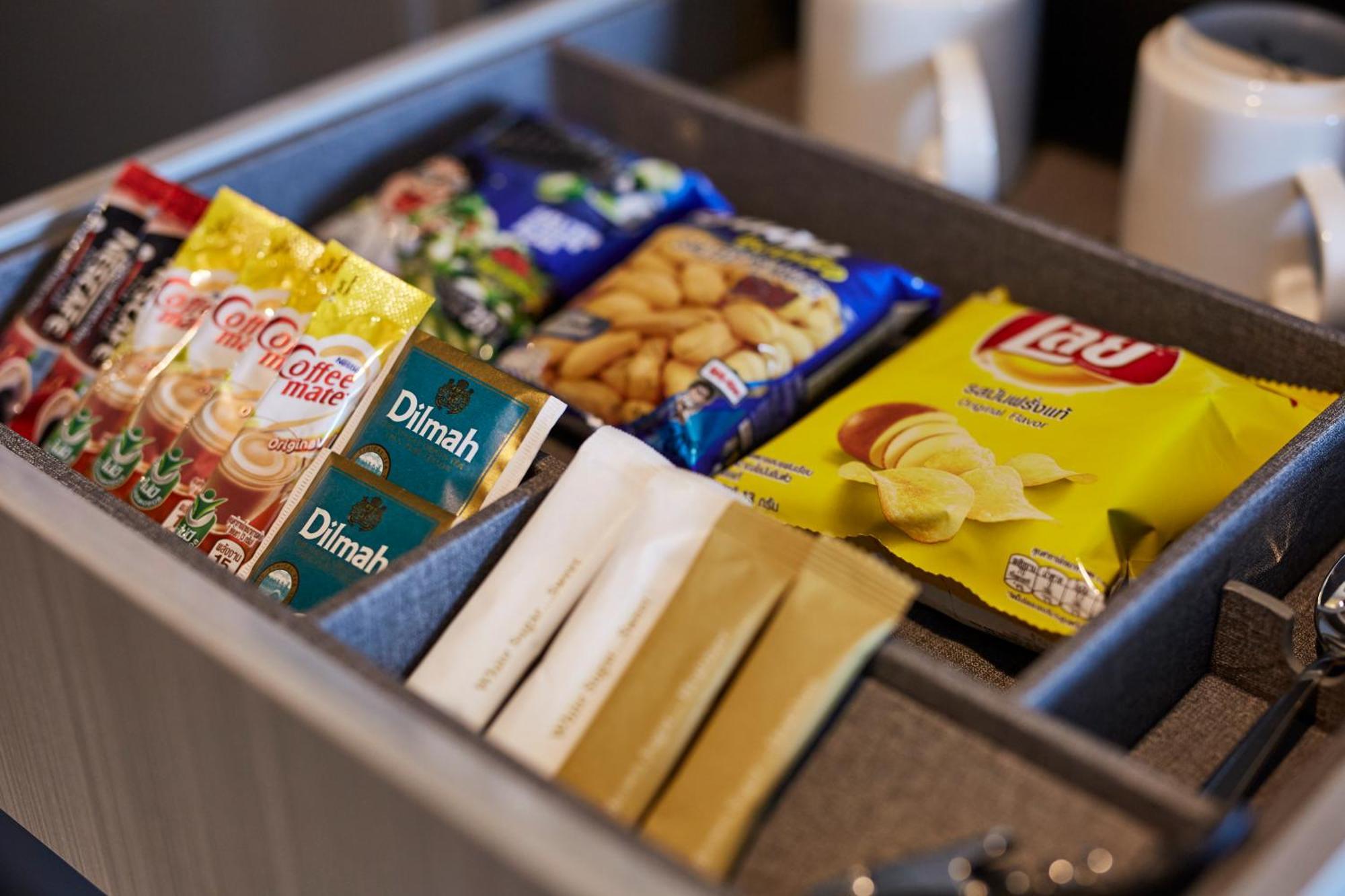 Deluxe Corner with Sea View,1279483267:JPEG