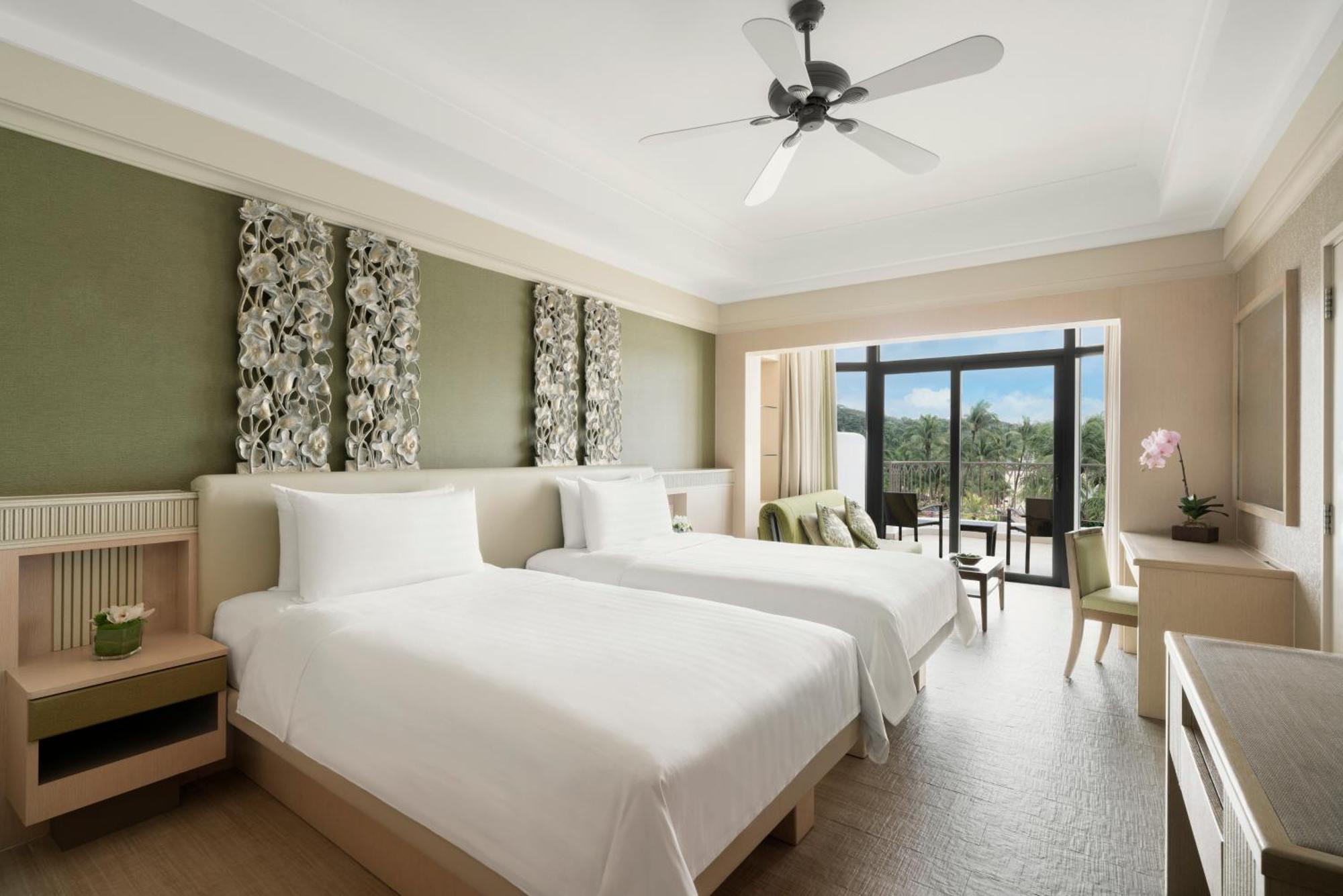 Deluxe Zweibettzimmer mit Poolblick – Sentosa-Abenteuerpaket mit Gutschein über 50 SGD netto pro Nacht zur Nutzung im The Palawan @ Sentosa