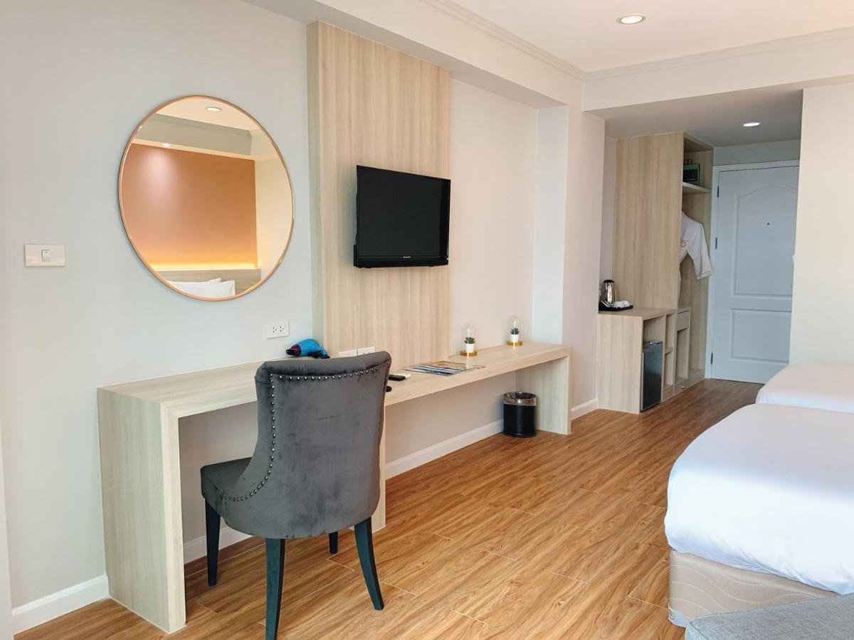 Deluxe Doppel-/Zweibettzimmer mit Balkon