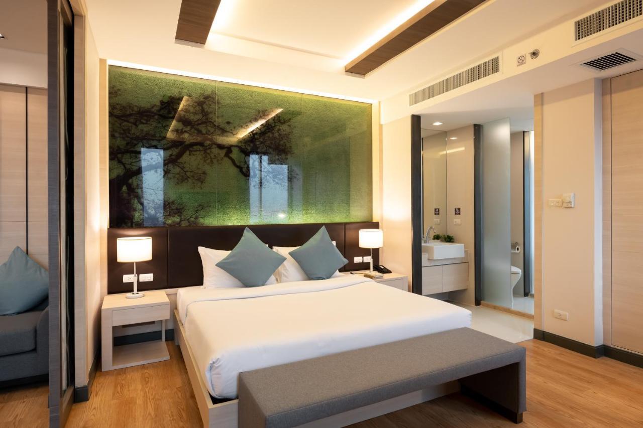 Premier Corner Double Room,1309155550:JPEG