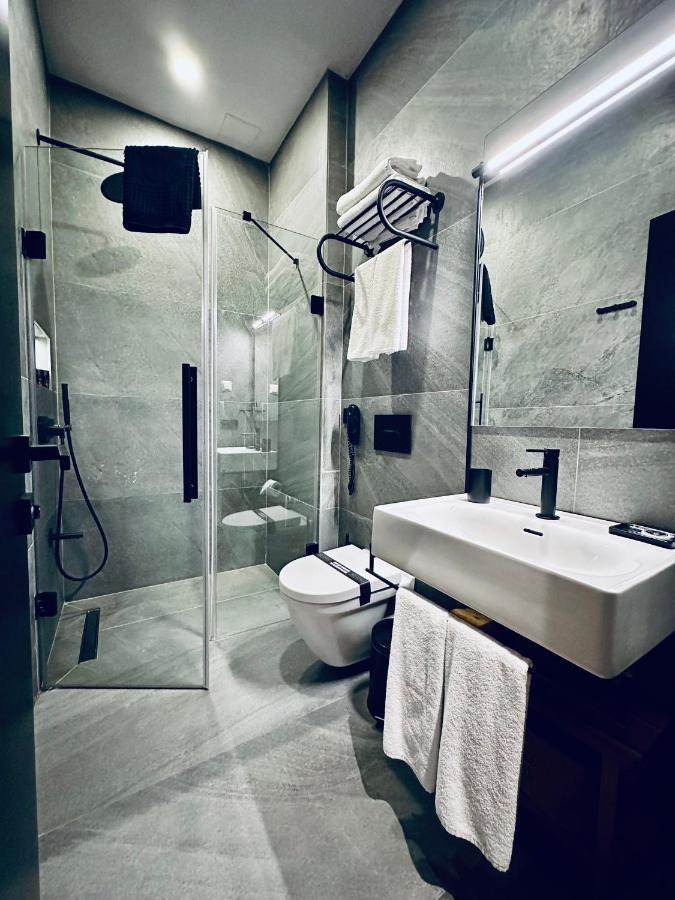 Junior Art Room,1398796268:JPEG