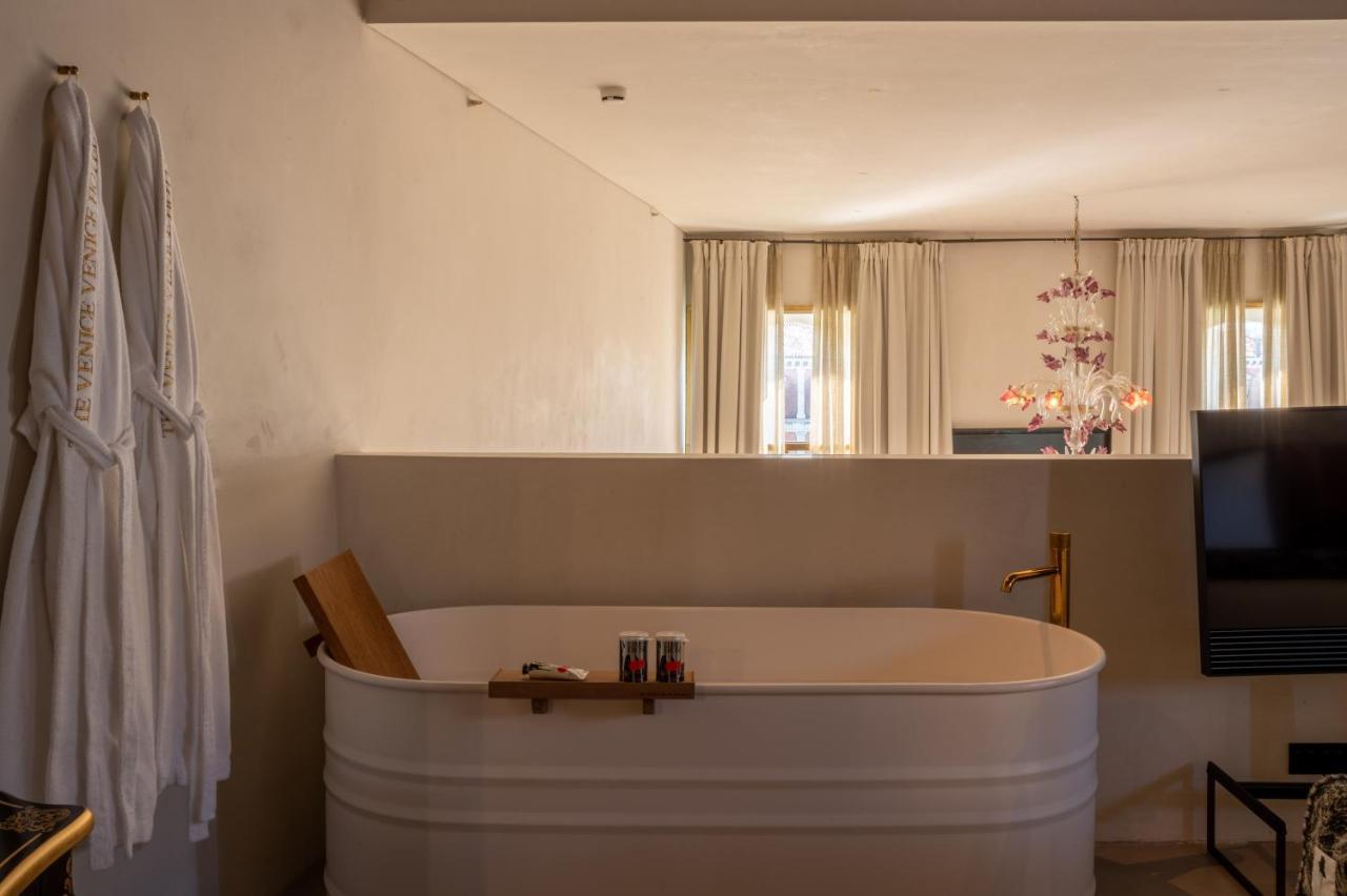 Spezial Junior Suite mit Blick auf den Canal Grande und die Rialtobrücke