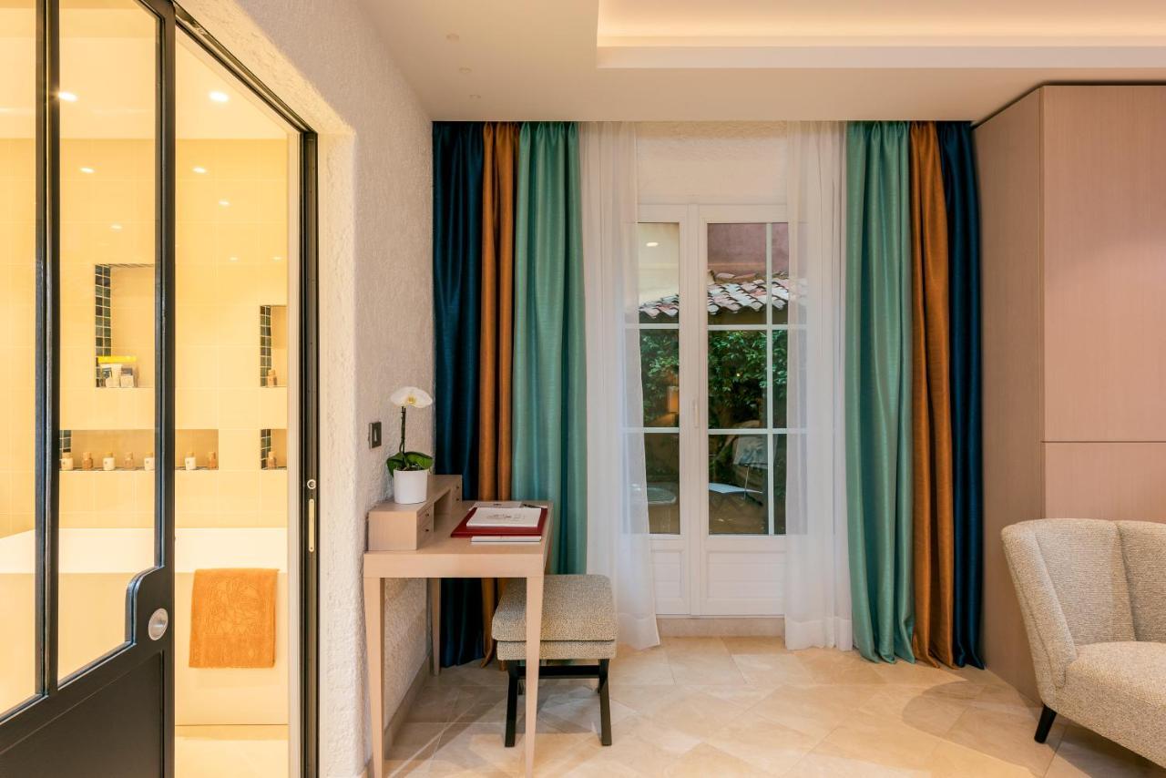 Deluxe Double Room,1409870480:JPEG