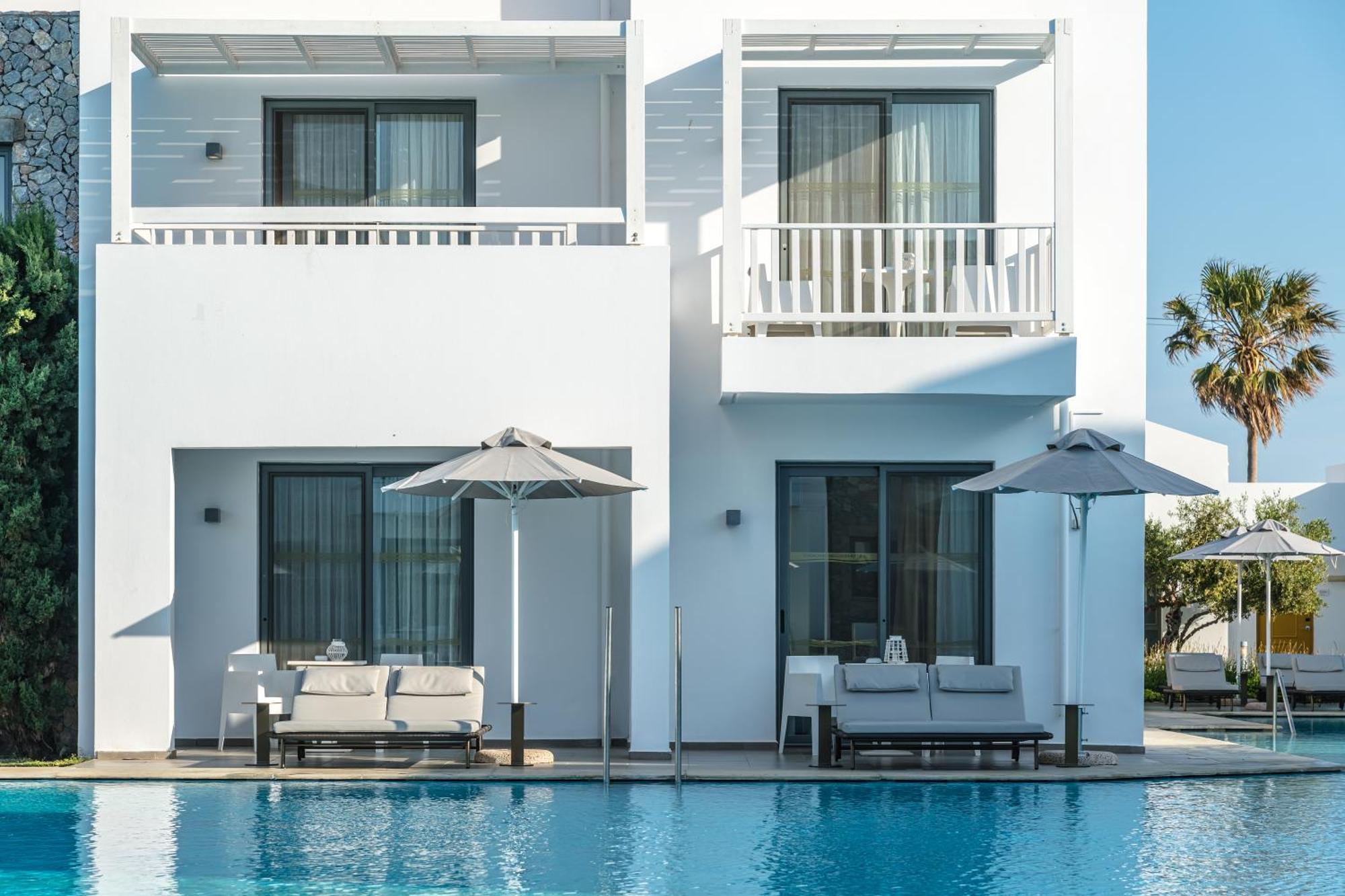 Superior Zimmer am Pool mit direktem Zugang zum Pool