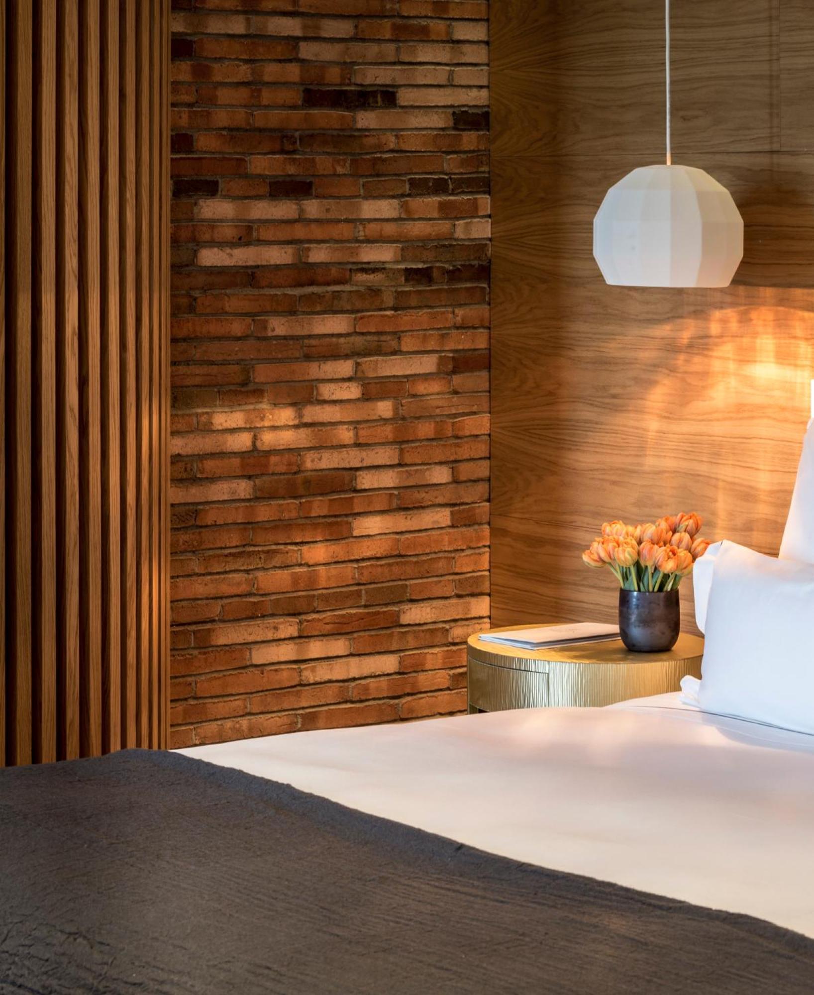 Deluxe Room,1603755028:JPEG