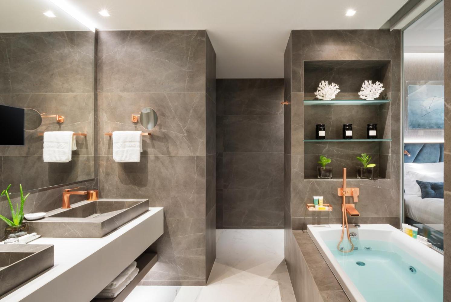 Deluxe Junior Suite,1432242106:JPEG