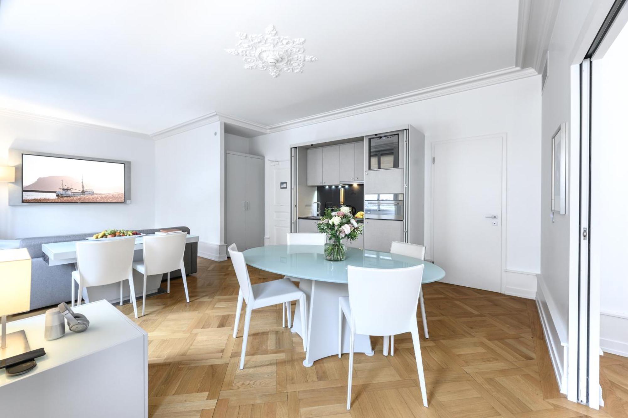 Deluxe One-Bedroom Apartment - Air-conditioned -  60 sqm,705864862:JPEG