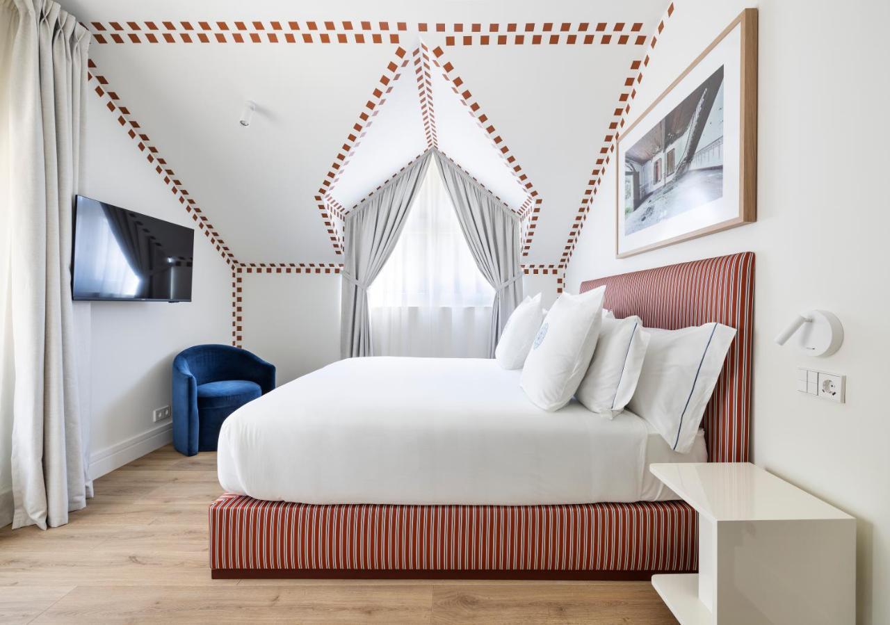 Superior Double or Twin Room,1466281775:JPEG
