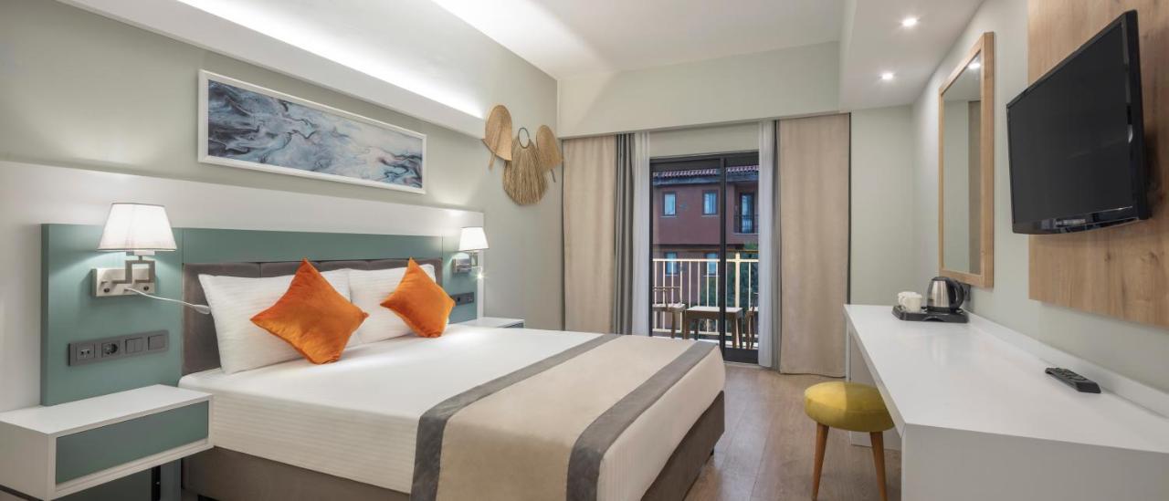 Double Room with Balcony,1482045074:JPEG