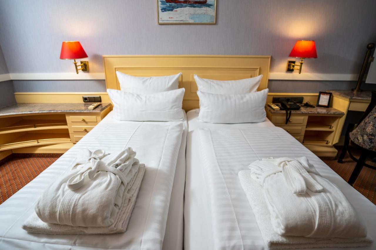 Suite (2 Adults),1498635268:JPEG