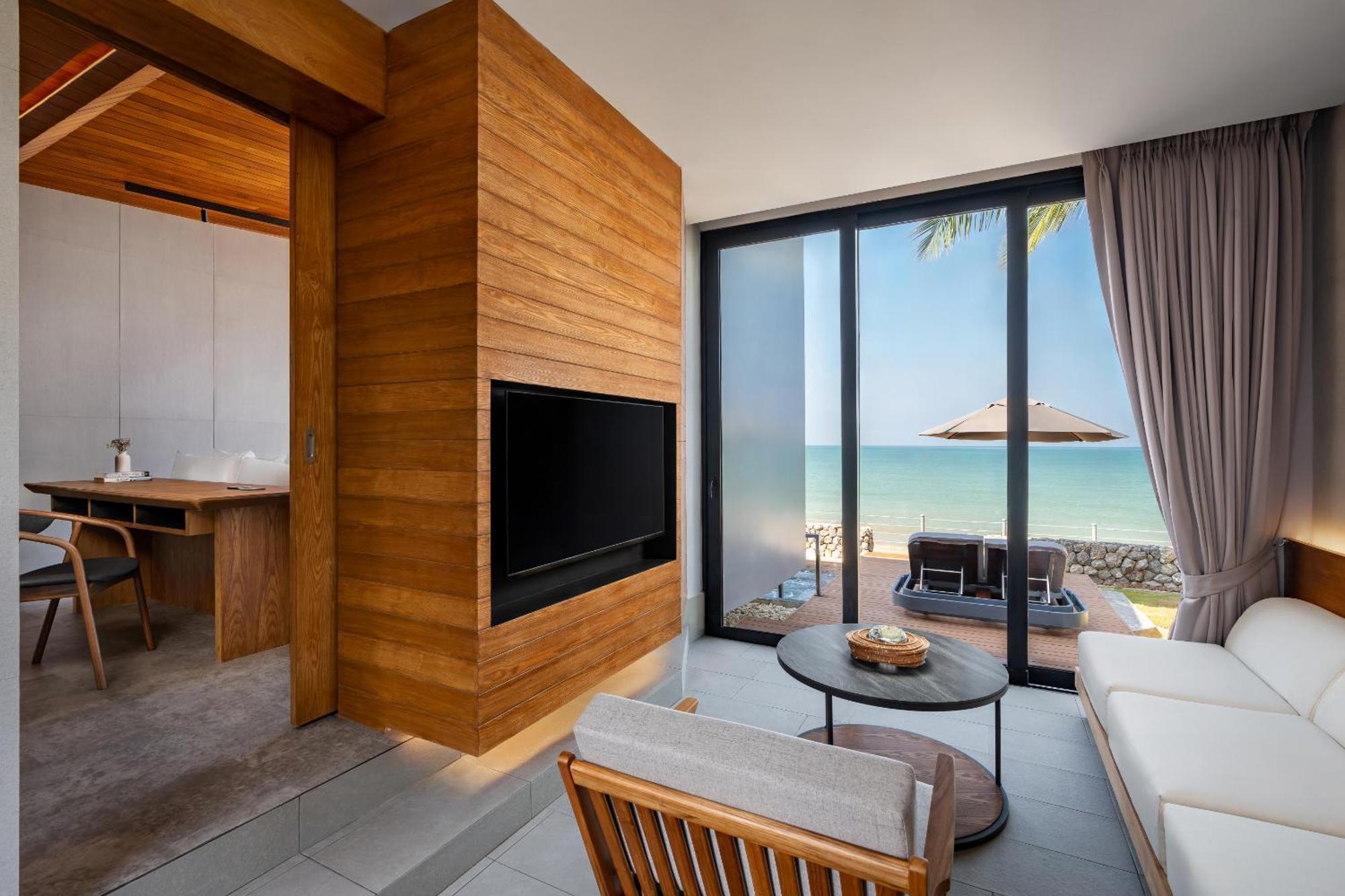 Suite Private Pool Beach Front