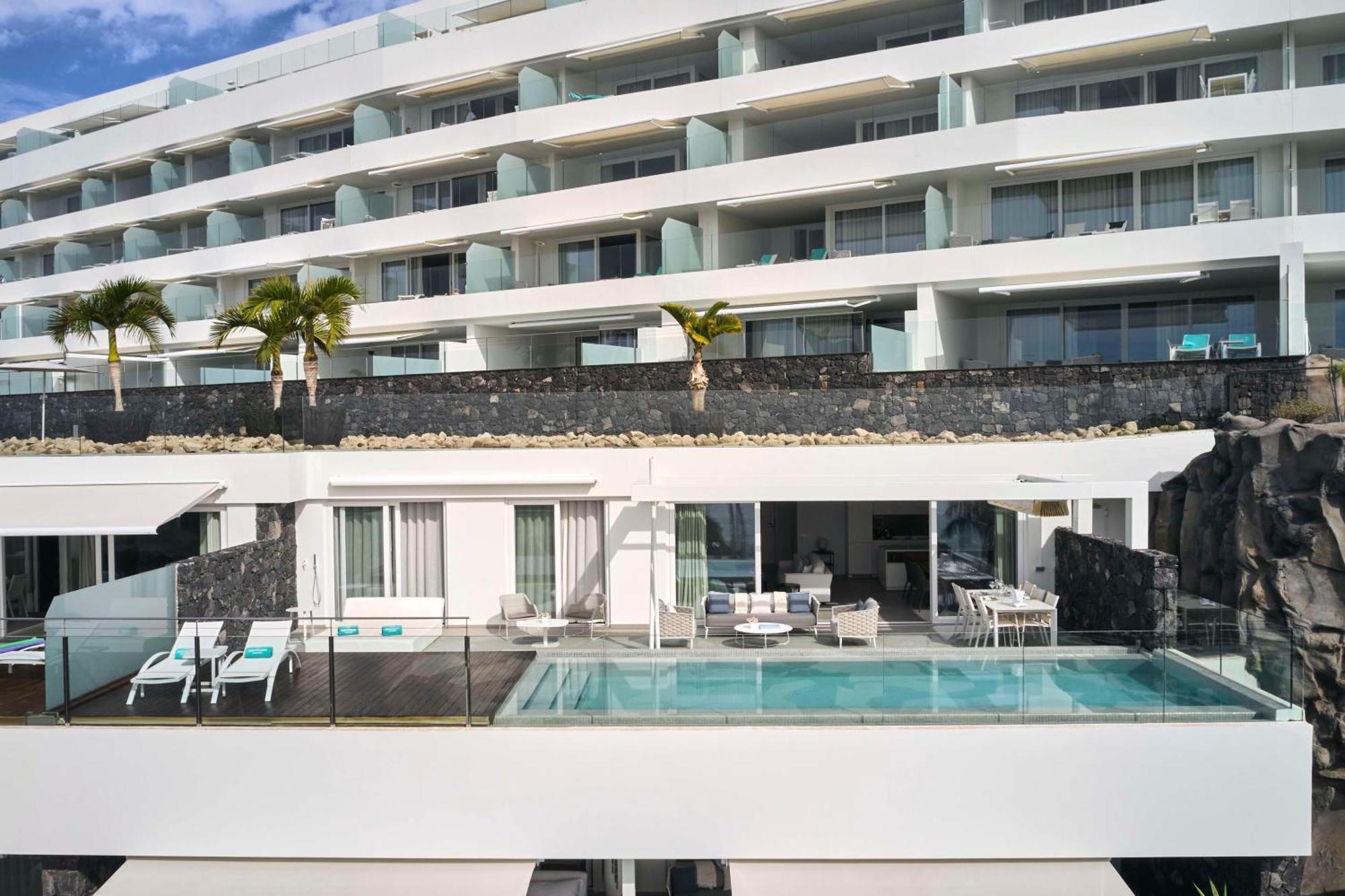 Villa mit 2 Schlafzimmern und eigenem Pool (4 Erwachsene)