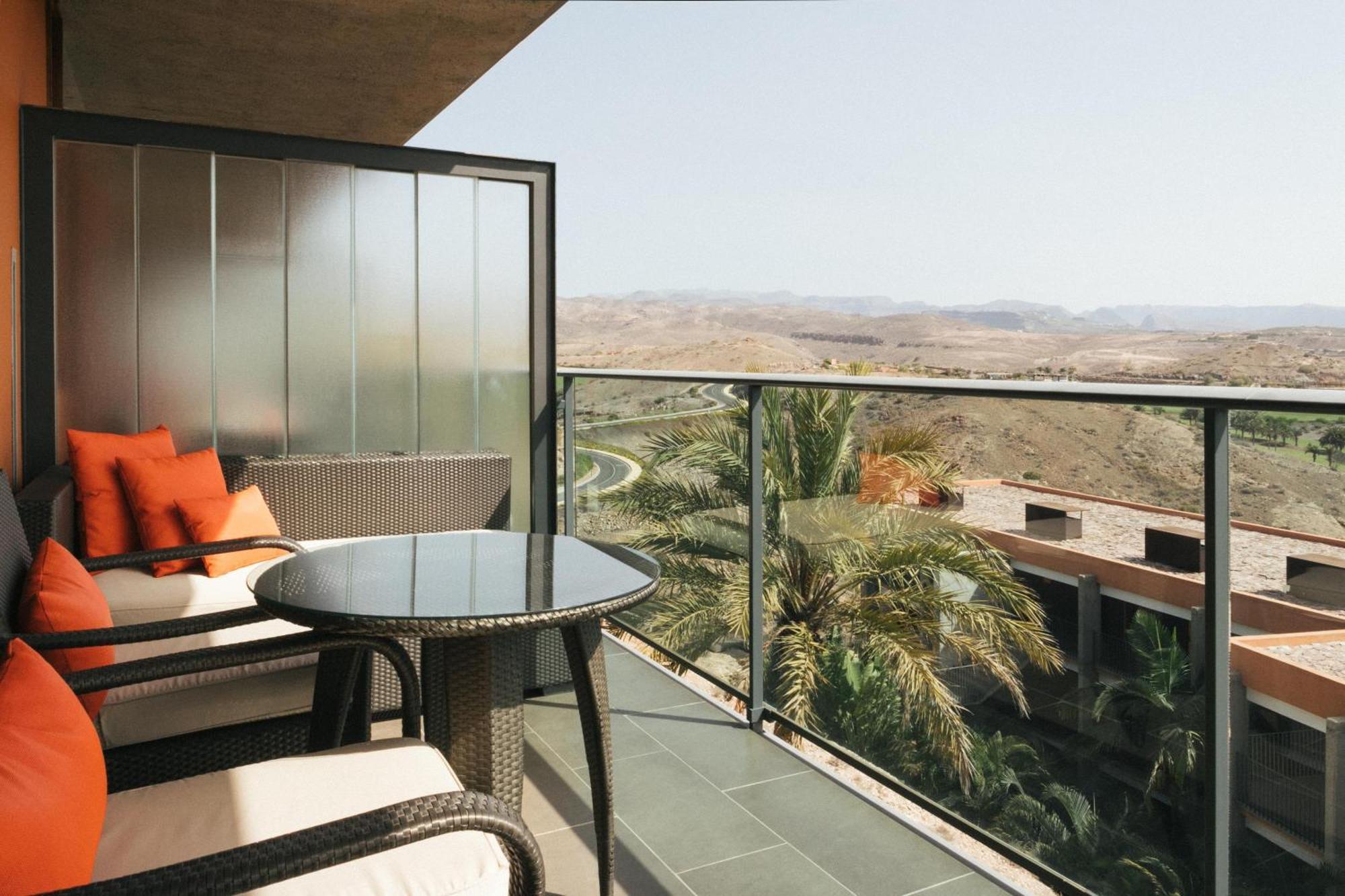 Deluxe Double or Twin Room,1516491508:JPEG