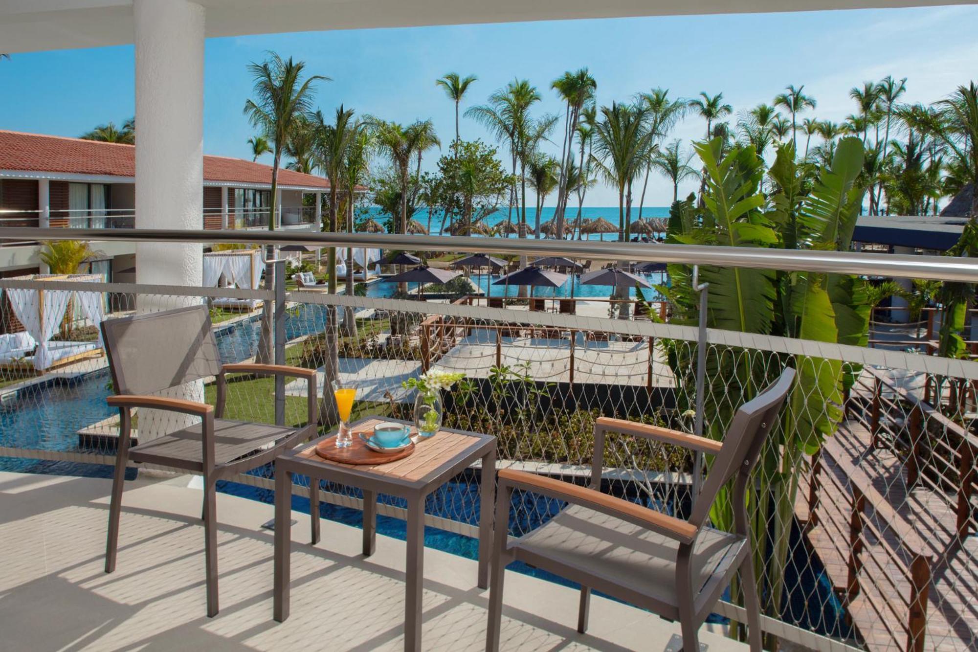 Club Junior Suite mit Doppelbett und Meerblick