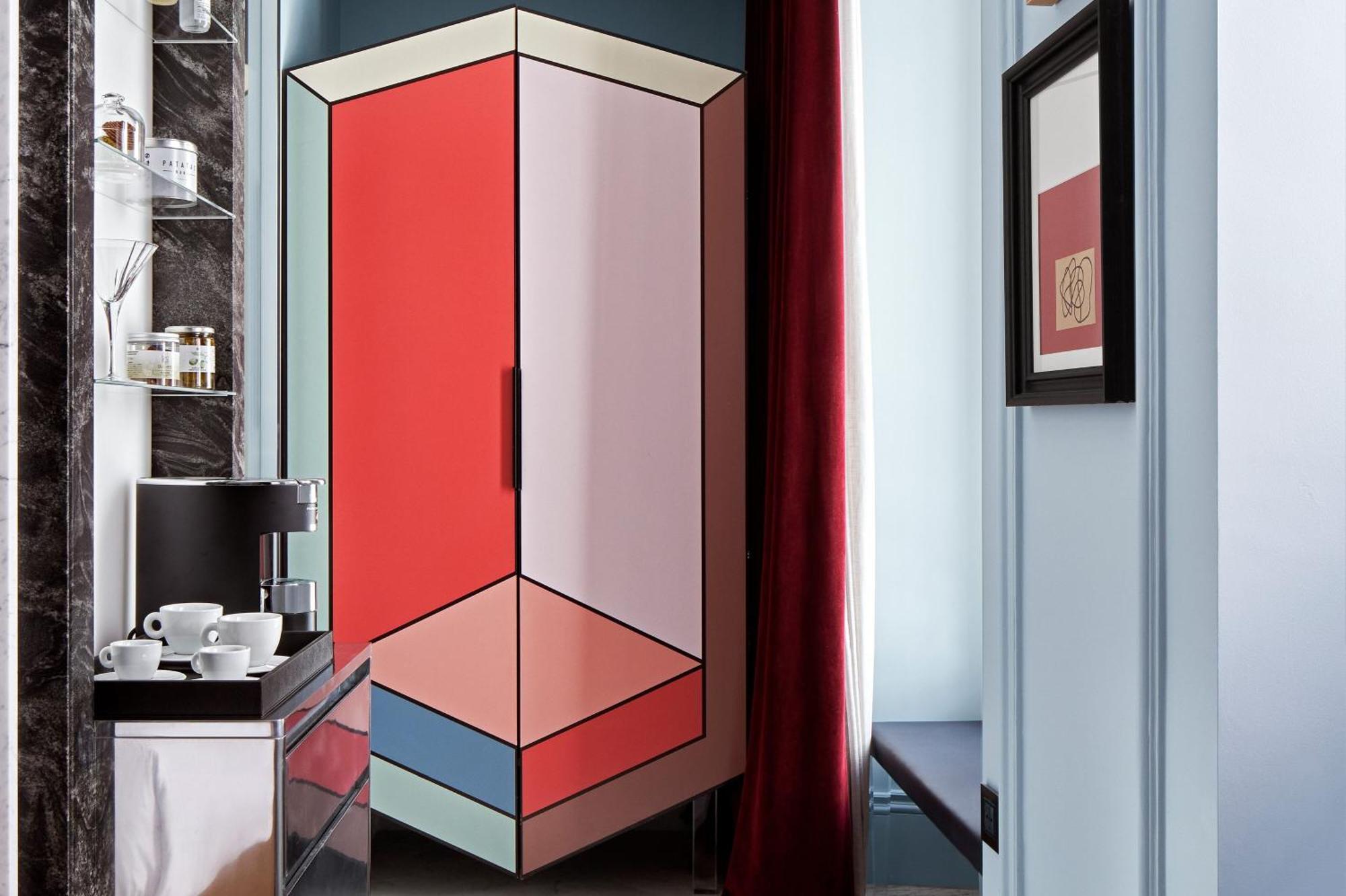 Superior King Room with Urban View,1526951887:JPEG