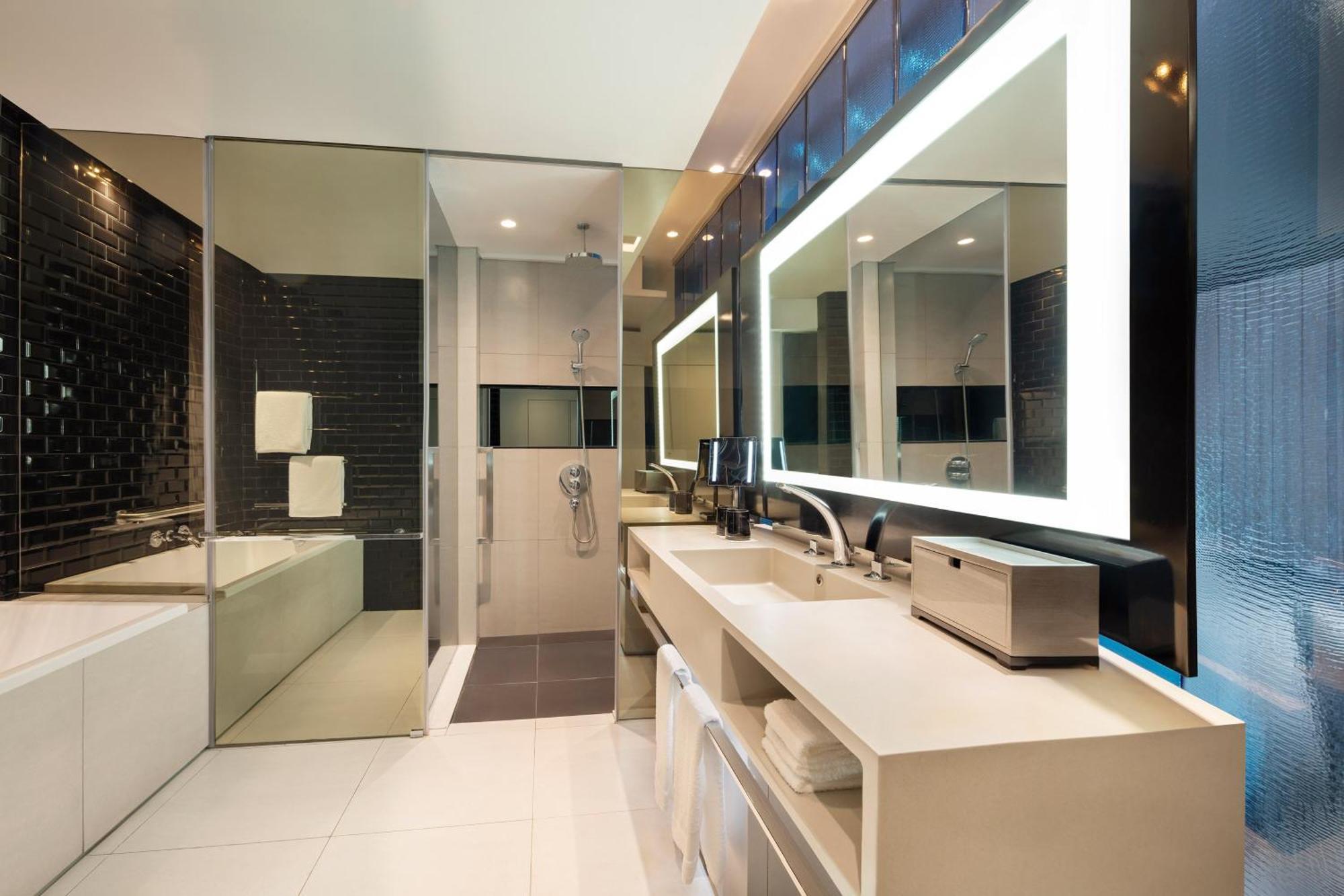 Standard King Room,1534178485:JPEG