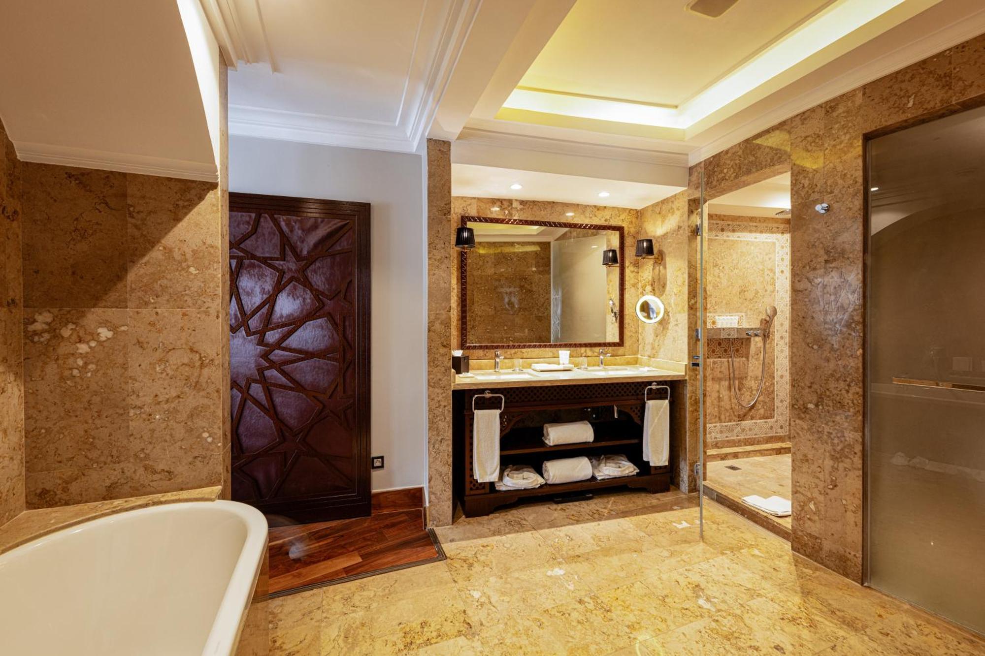 Deluxe 1 Bedroom Suite,1539743395:JPEG