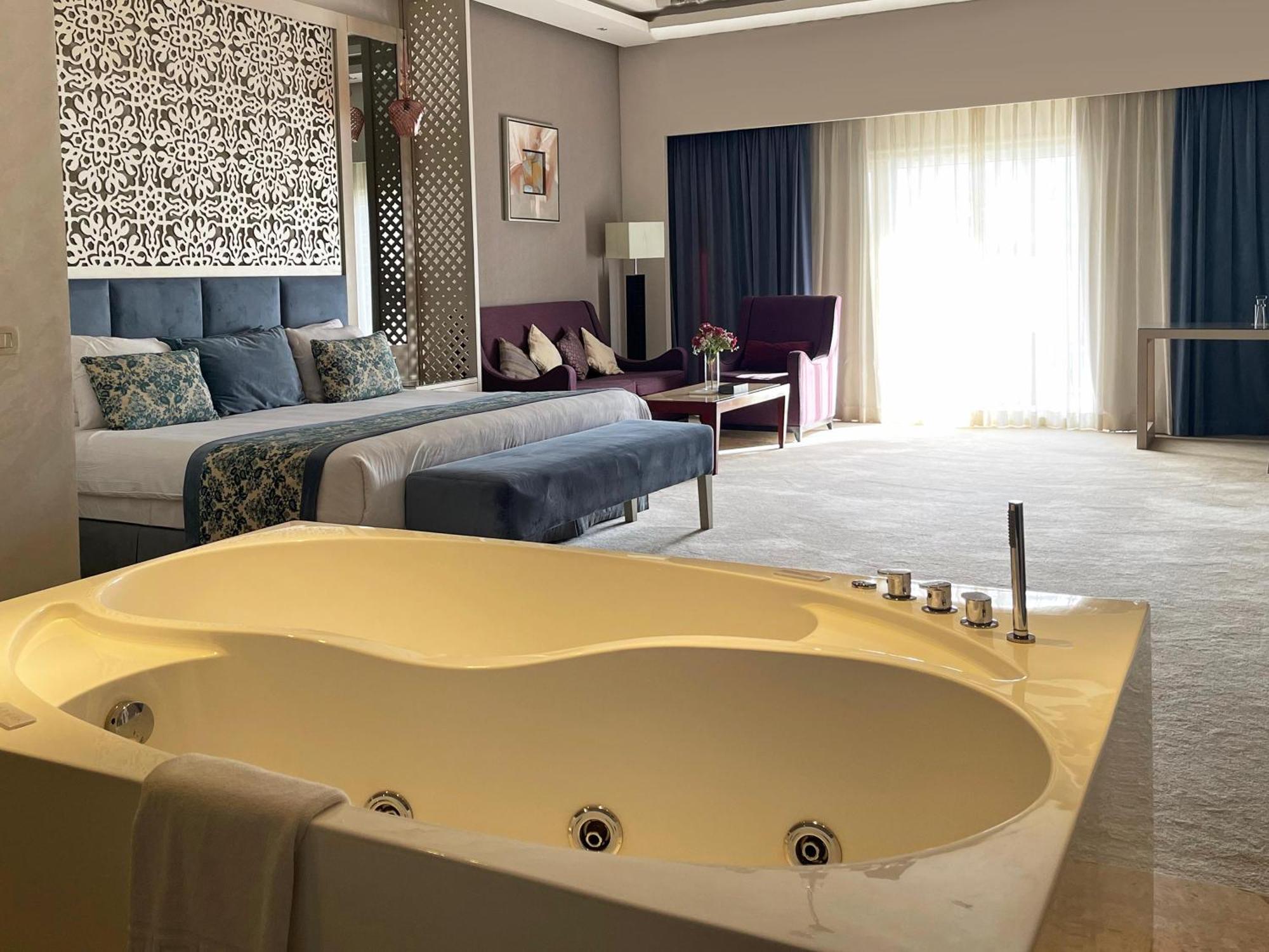 Romance Suite mit Whirlpool