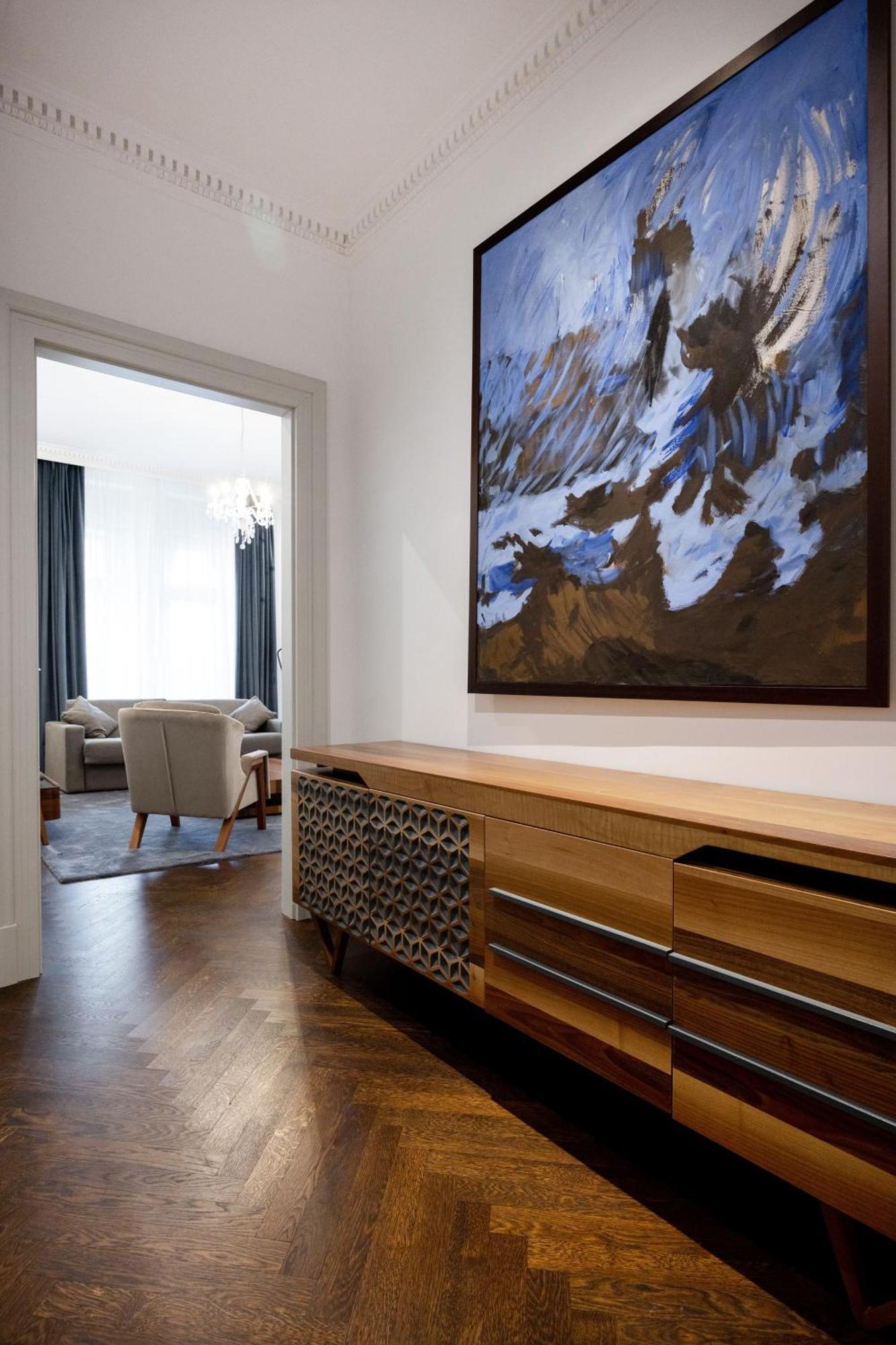 Three-Bedroom Apartment,1676850362:JPEG