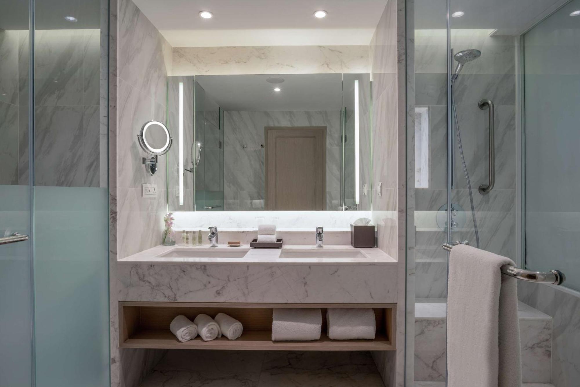 Premium Plus Zweibettzimmer mit Meerblick