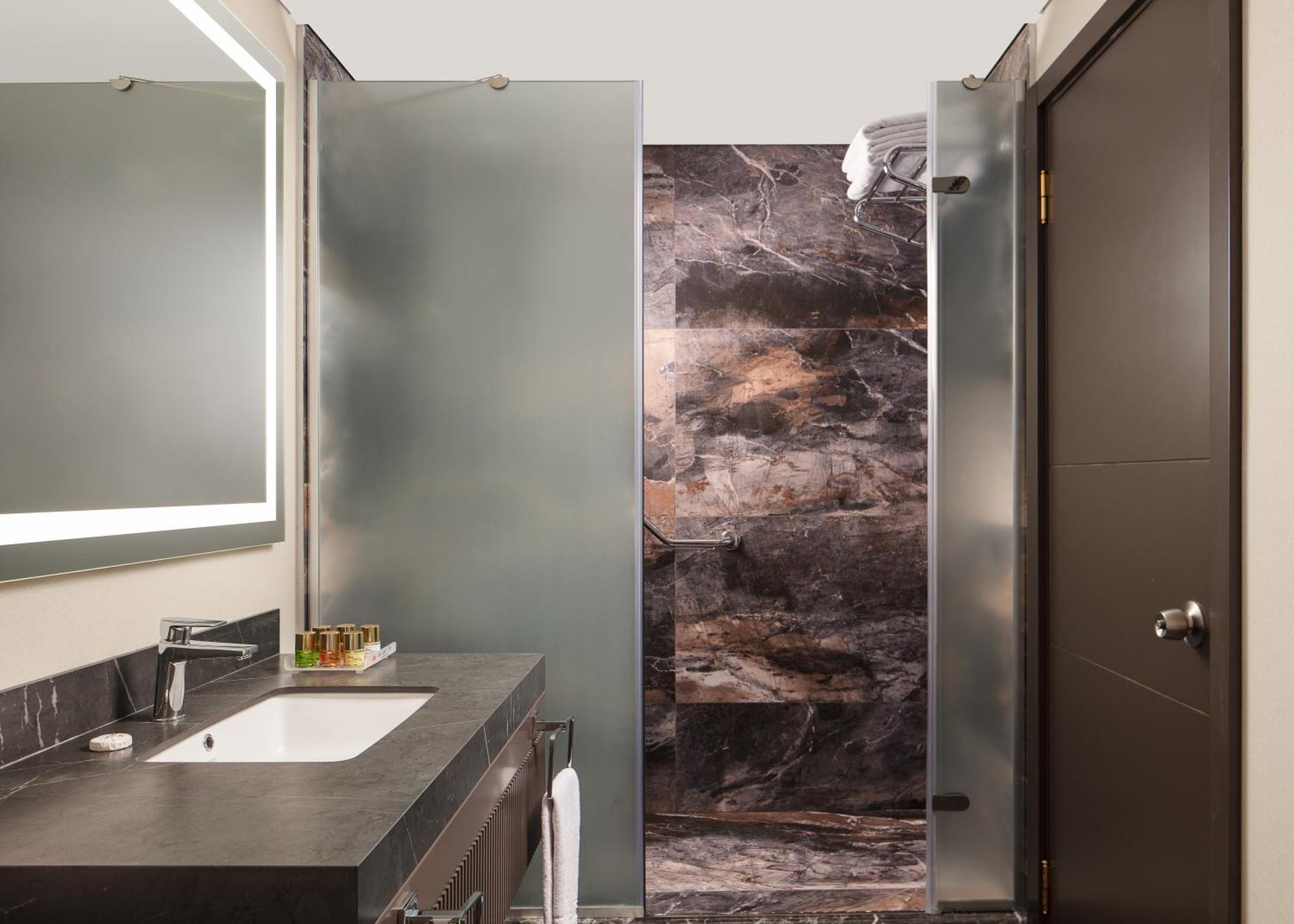 Superior Double or Twin Room,1553468707:JPEG