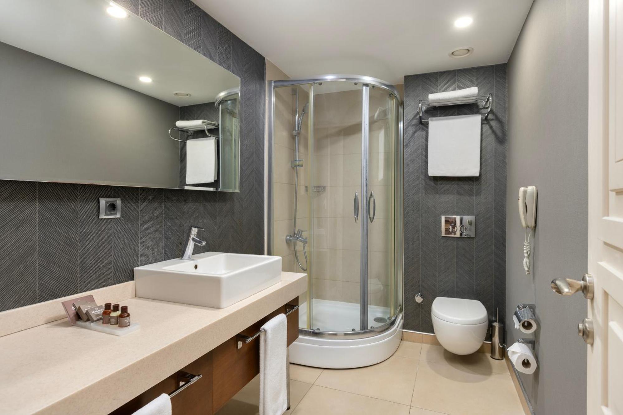 Deluxe Double or Twin Room,1556567980:JPEG