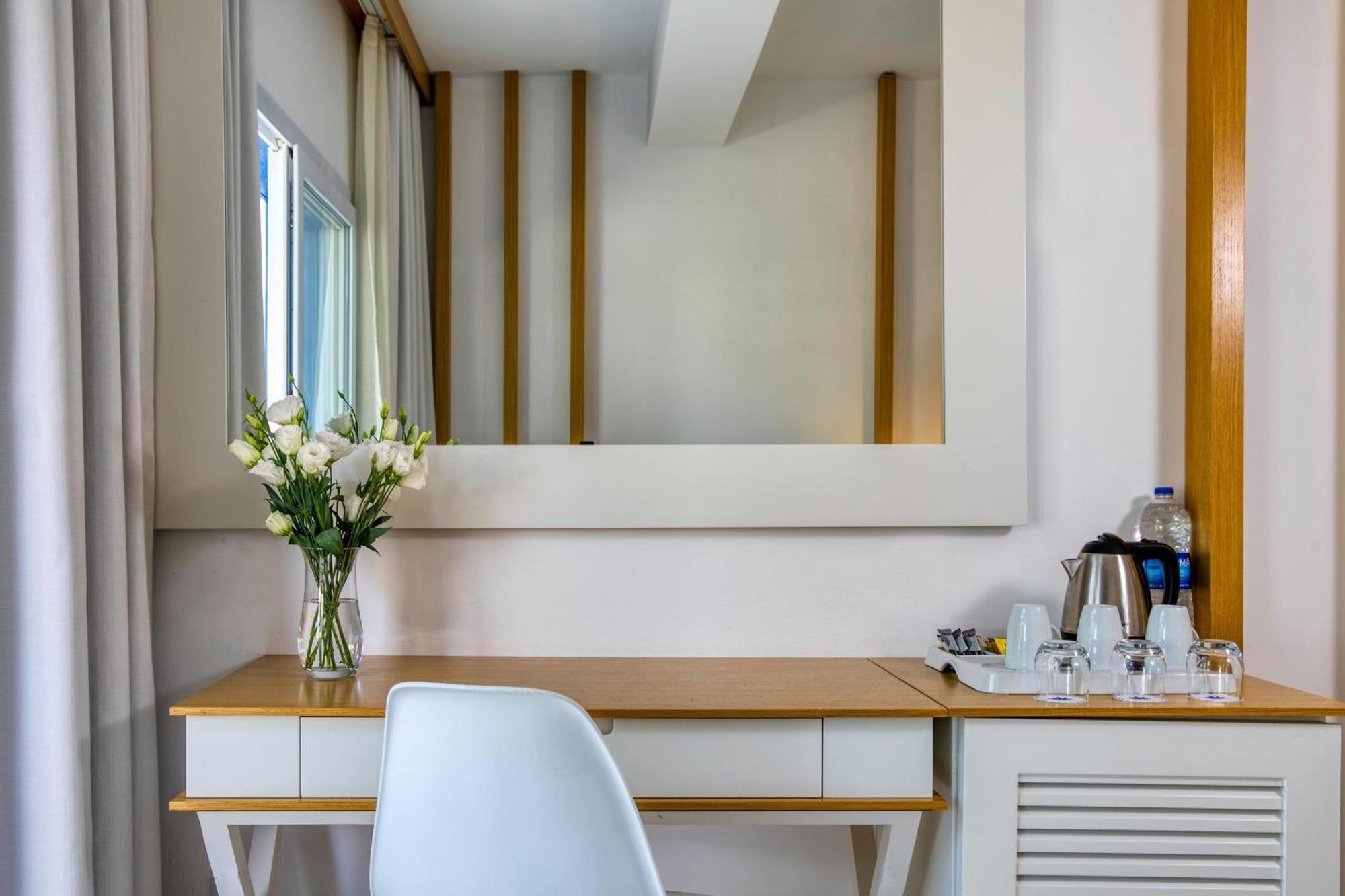 Standard Comfort Room,1558554787:JPEG