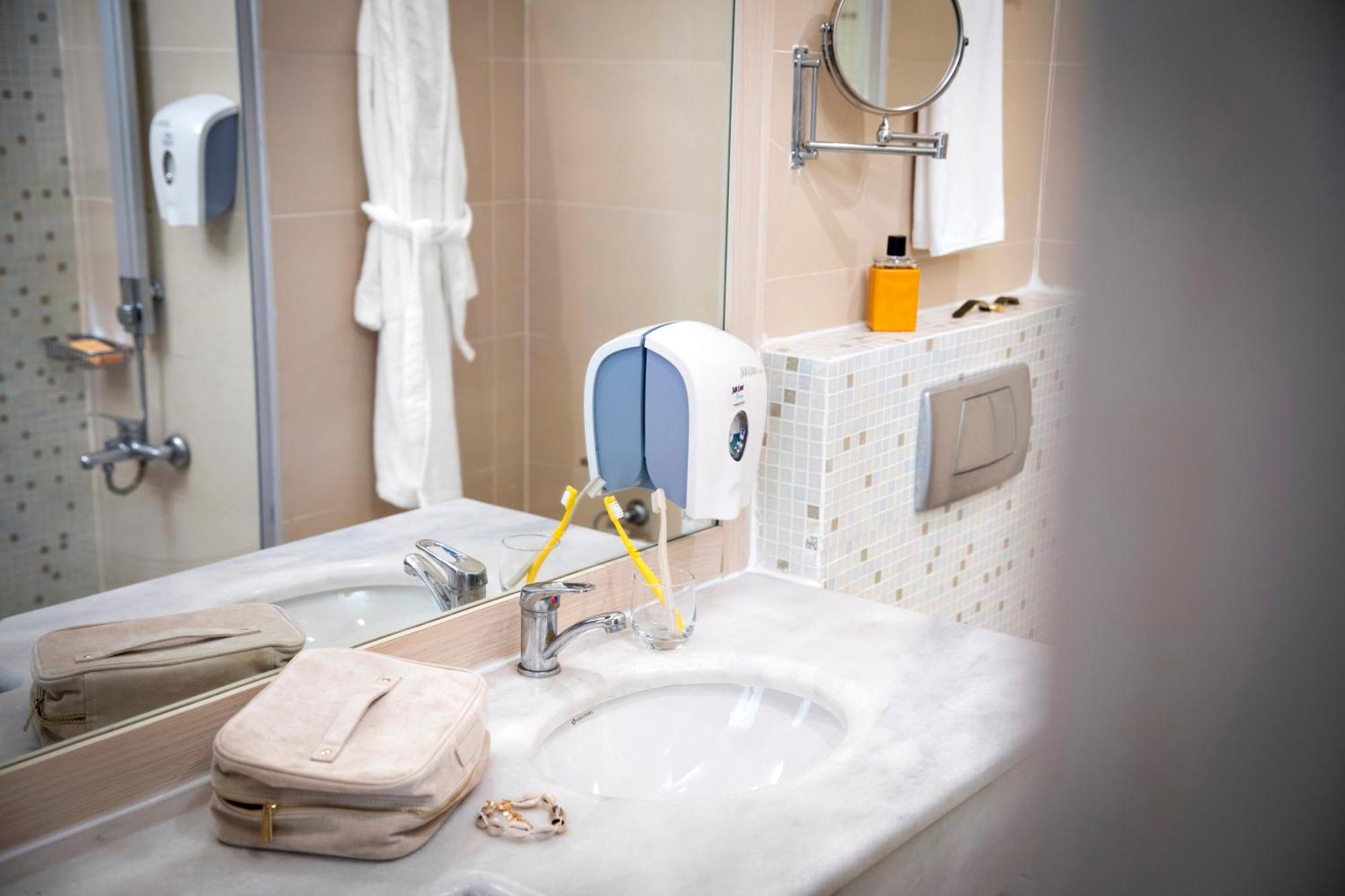 Superior Double Room,1559606548:JPEG