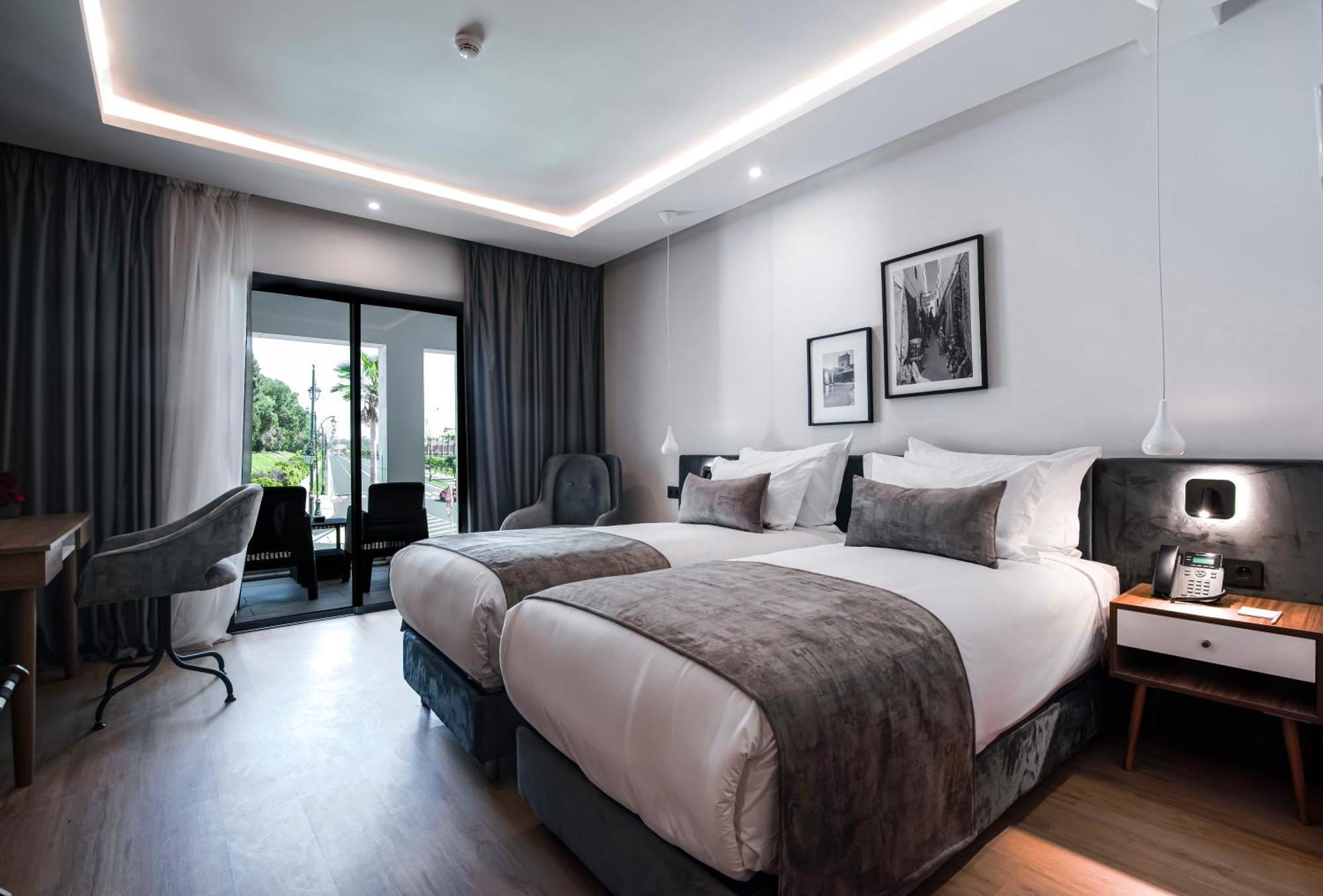 Deluxe Room,1565116306:JPEG