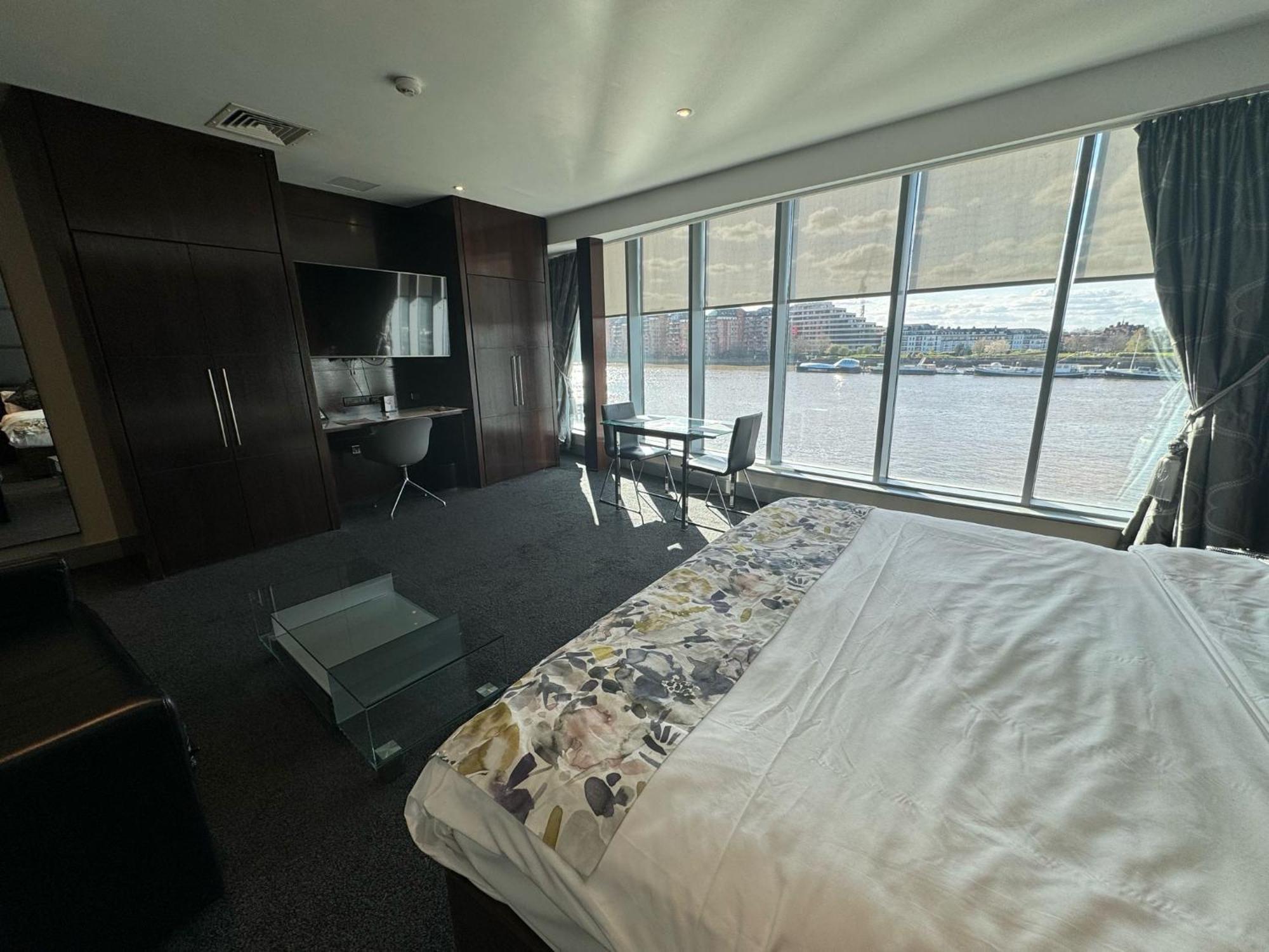 Emperor Suite,1565150740:JPEG