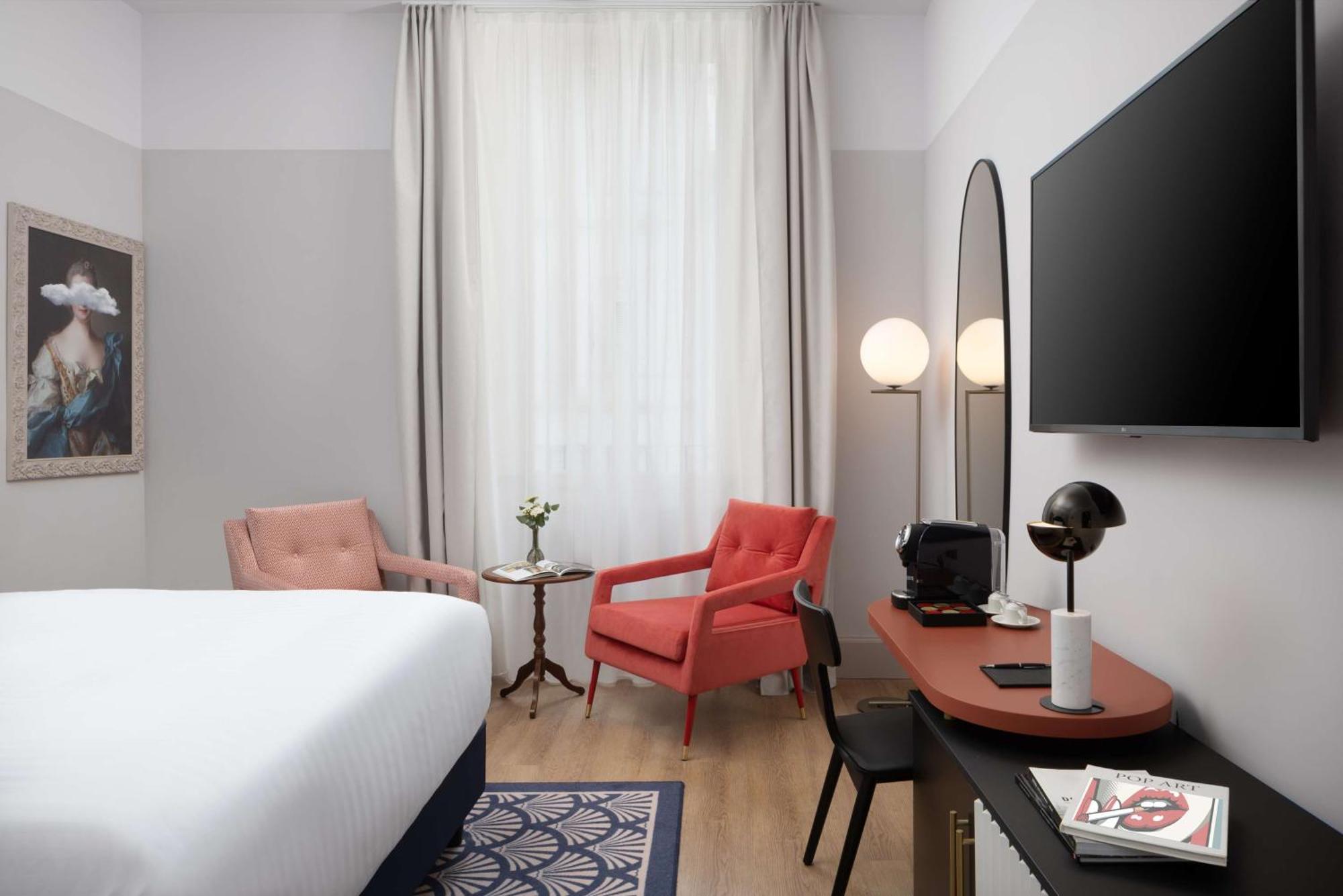 Deluxe King Room,1566929435:JPEG